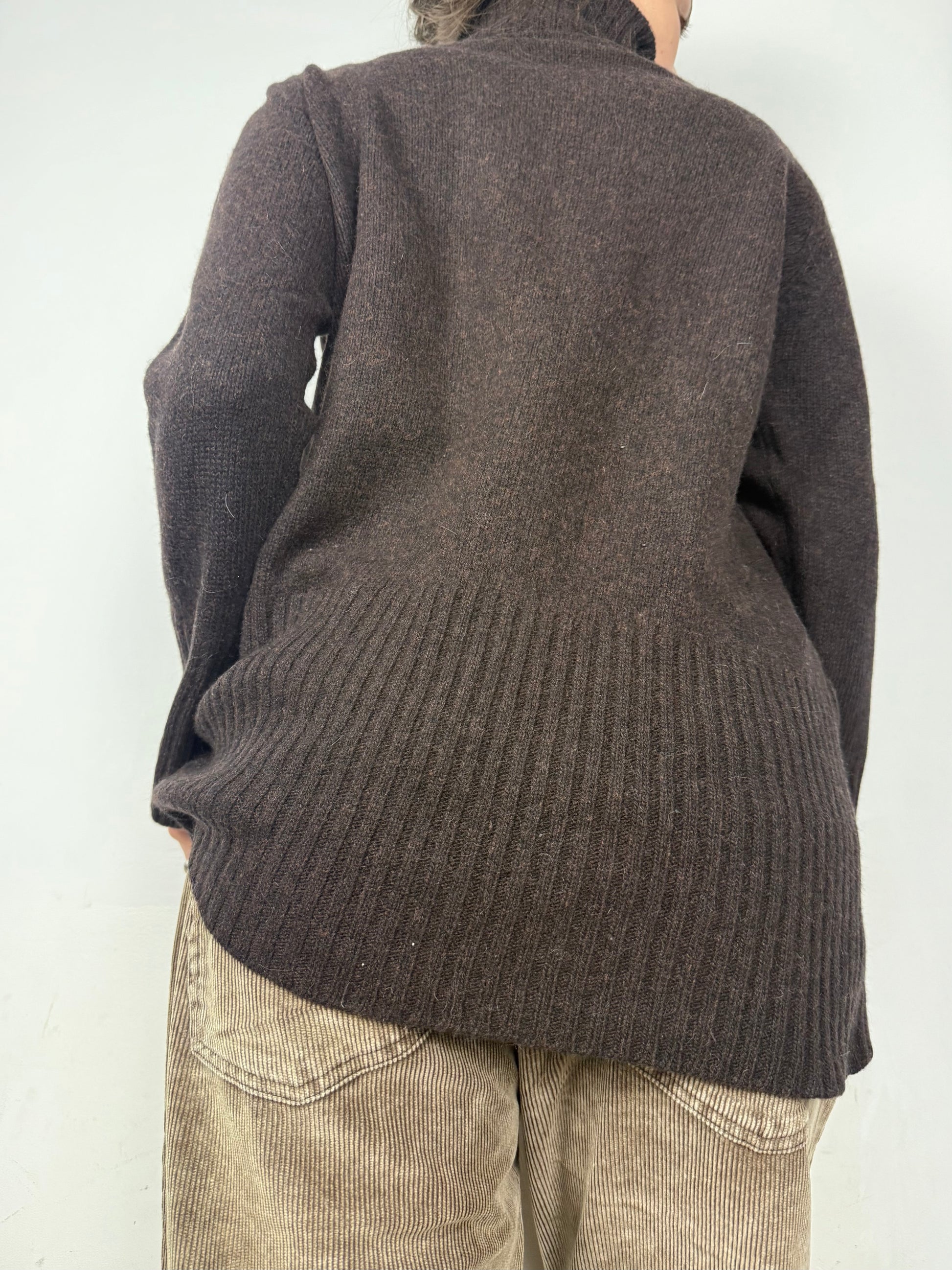 Brown 100% pure wool turtleneck tight fit jumper (M/L)