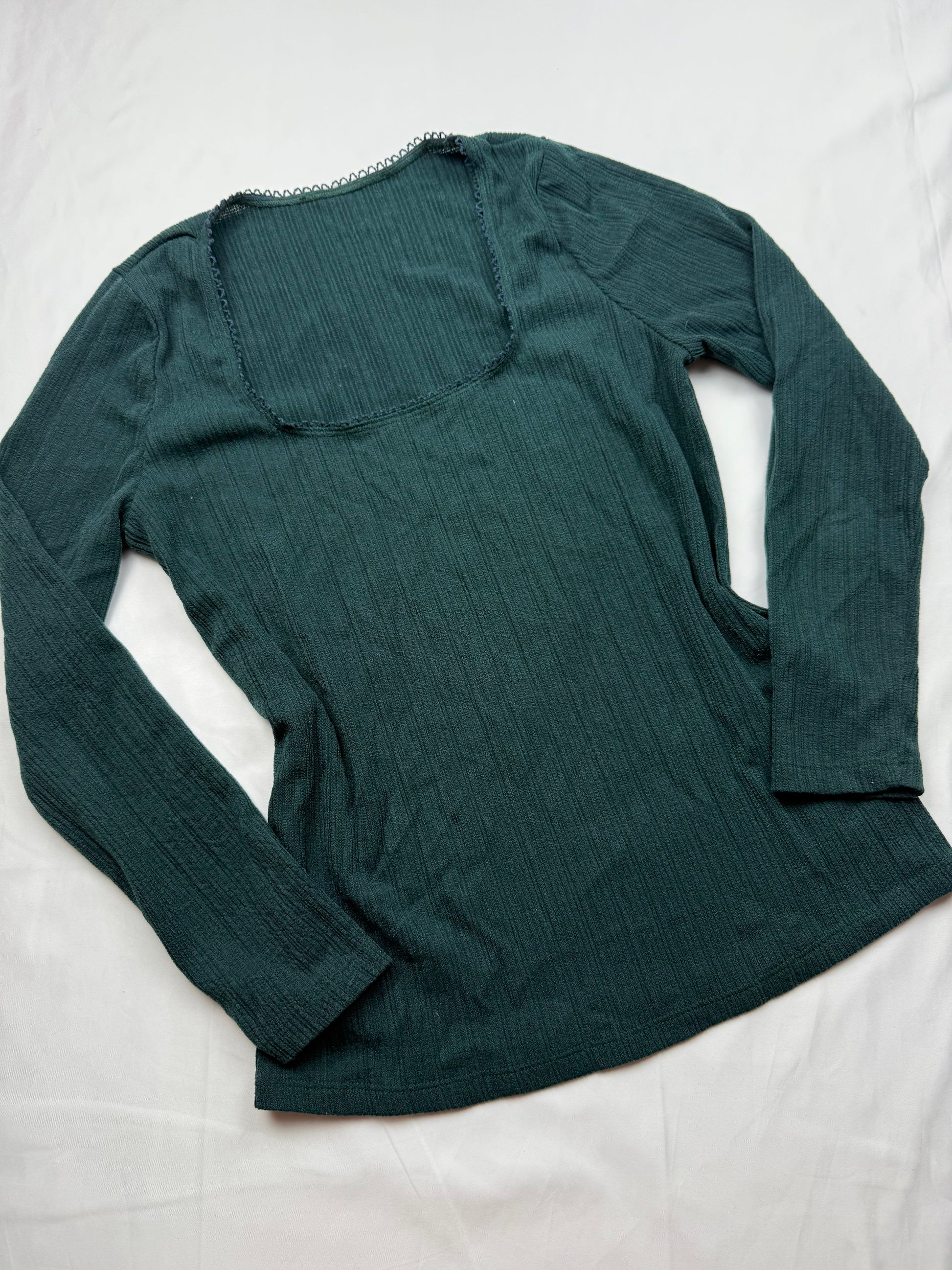 Dark green square neck long sleeves top (S/M)