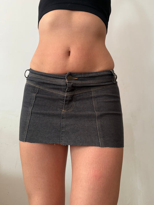 Grey denim low rise mini skirt (S)