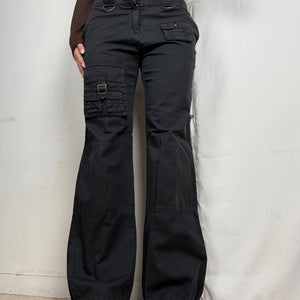Black cargo low rise baggy pants (S)