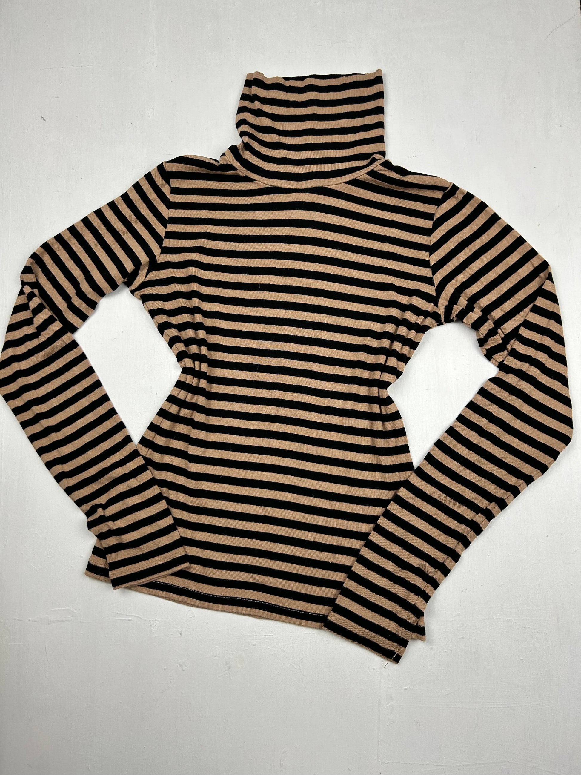 Beige striped turtleneck long sleeves top (S/M)