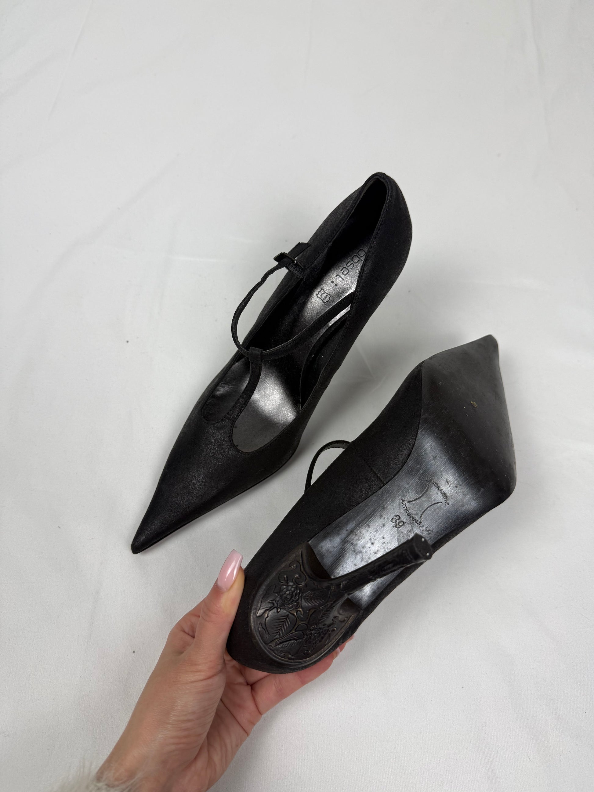 Black real leather pointed toes heels (39)