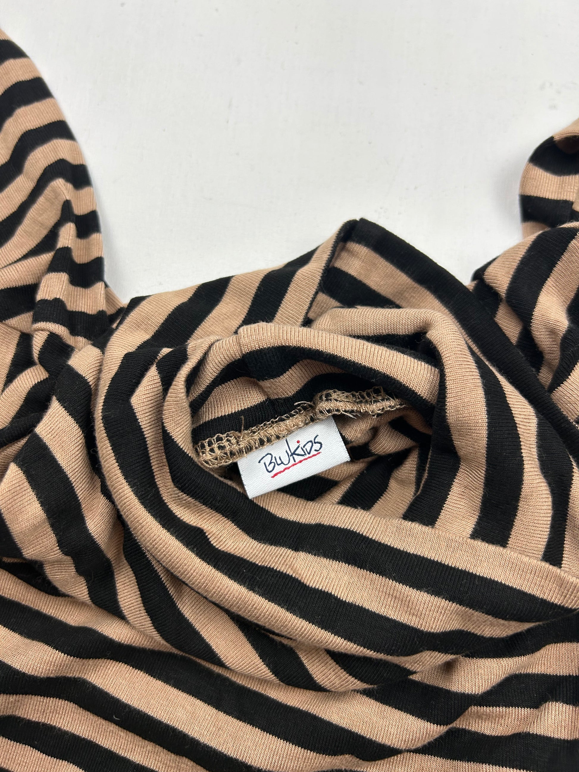 Beige striped turtleneck long sleeves top (S/M)