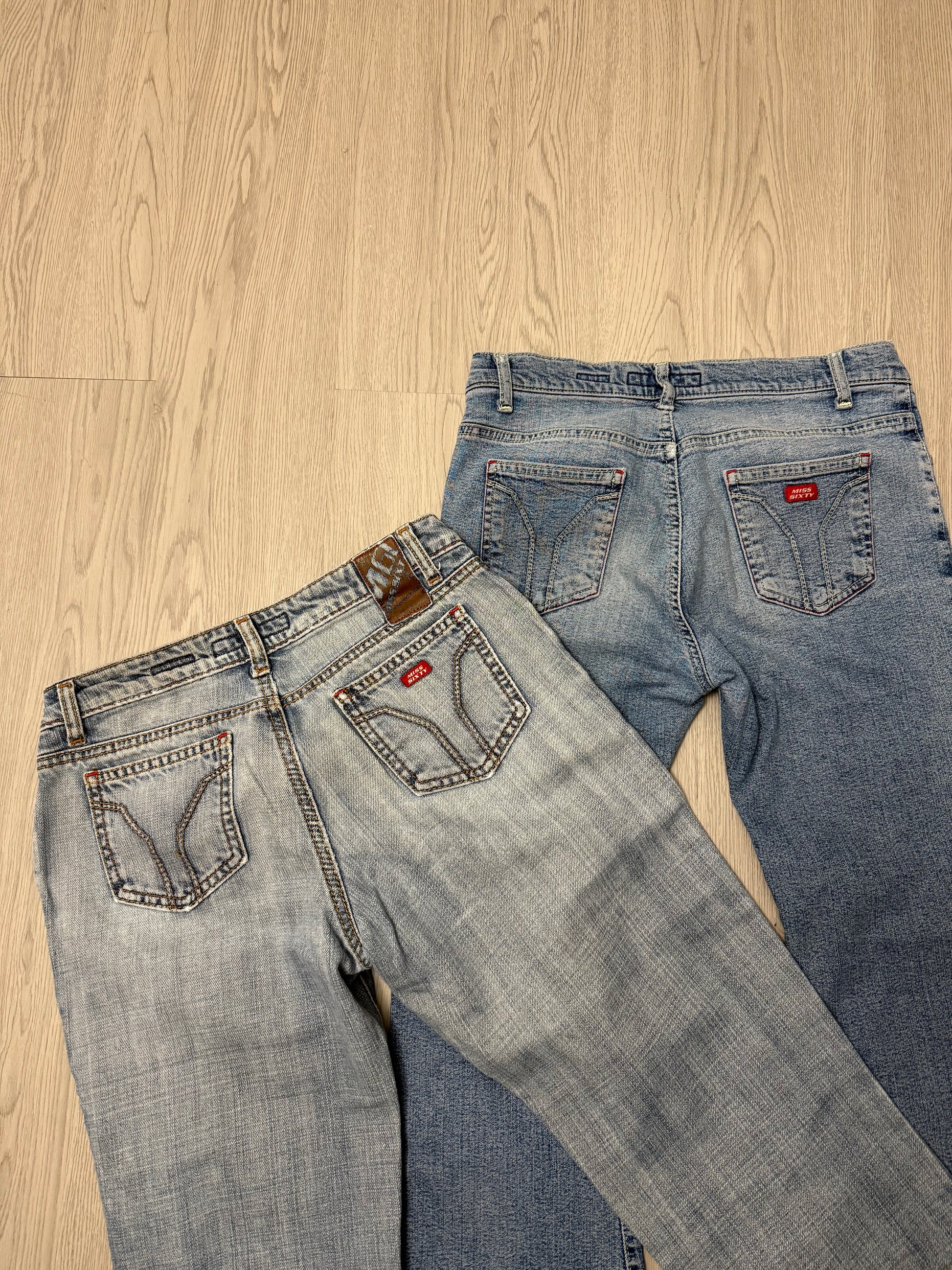 Blue denim low rise capri pants (S)