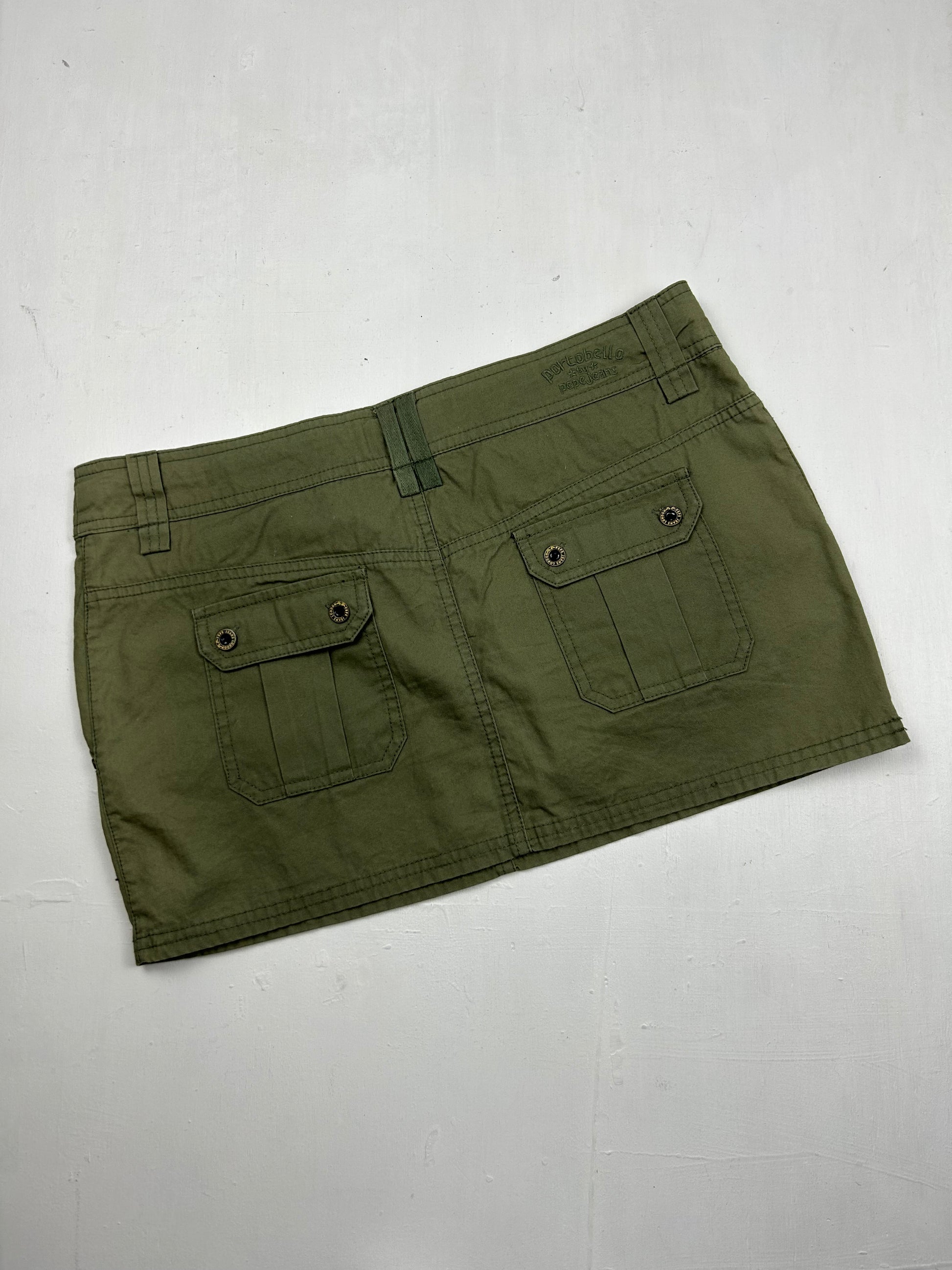 Khaki cargo low rise mini skirt (M/L)