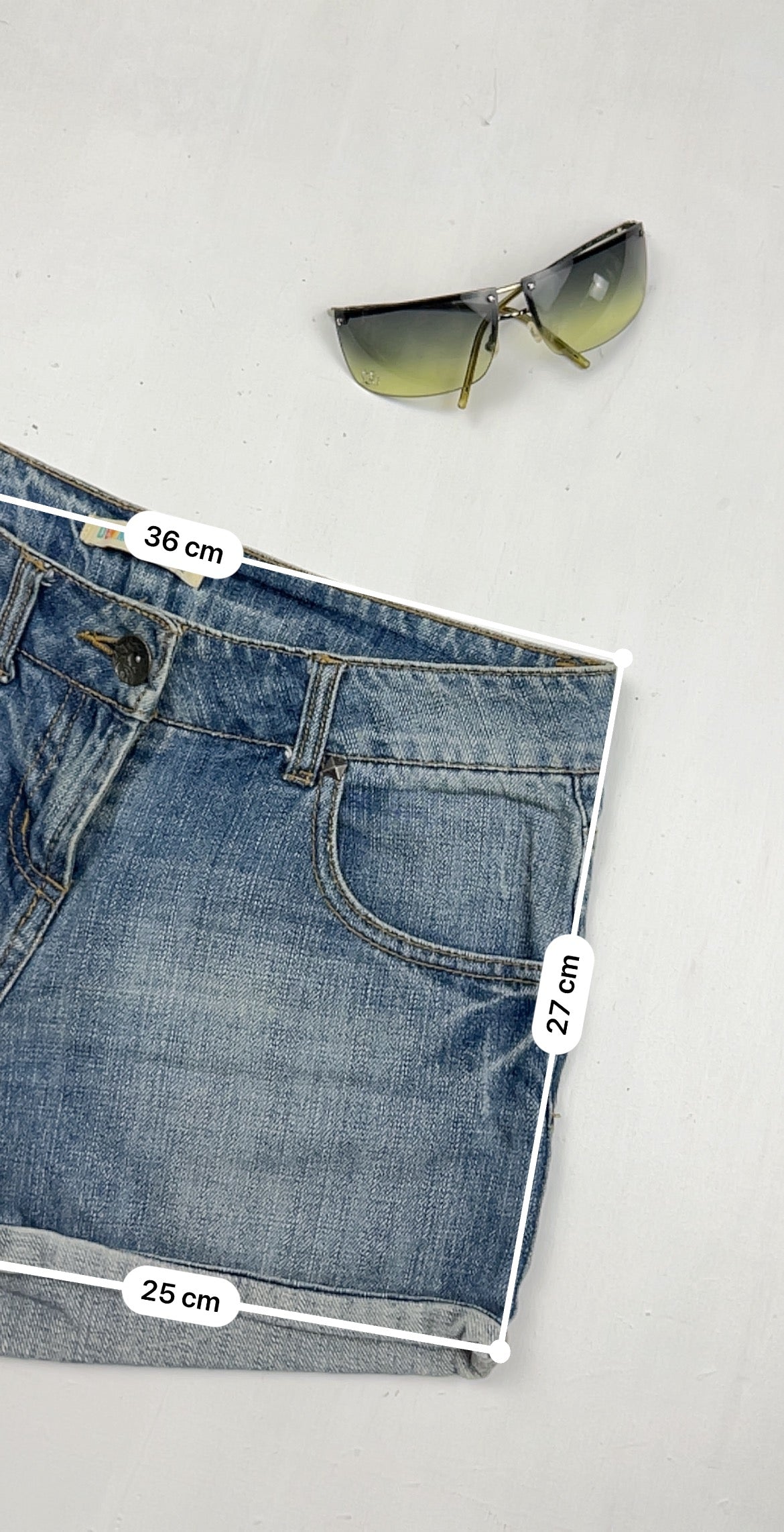 Blue denim low rise mini short (XS)