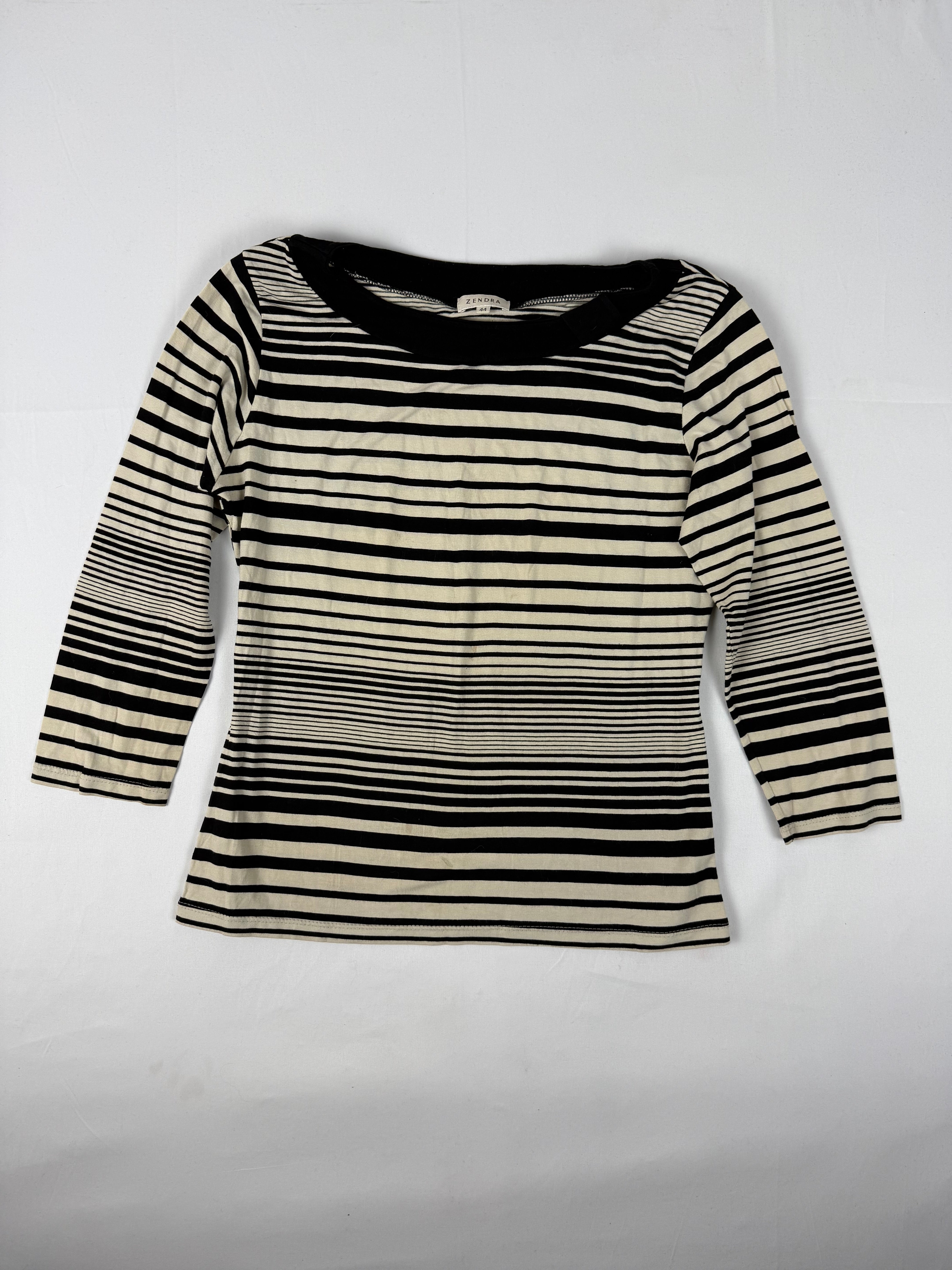Black striped 3/4 long sleeves top (XXL)