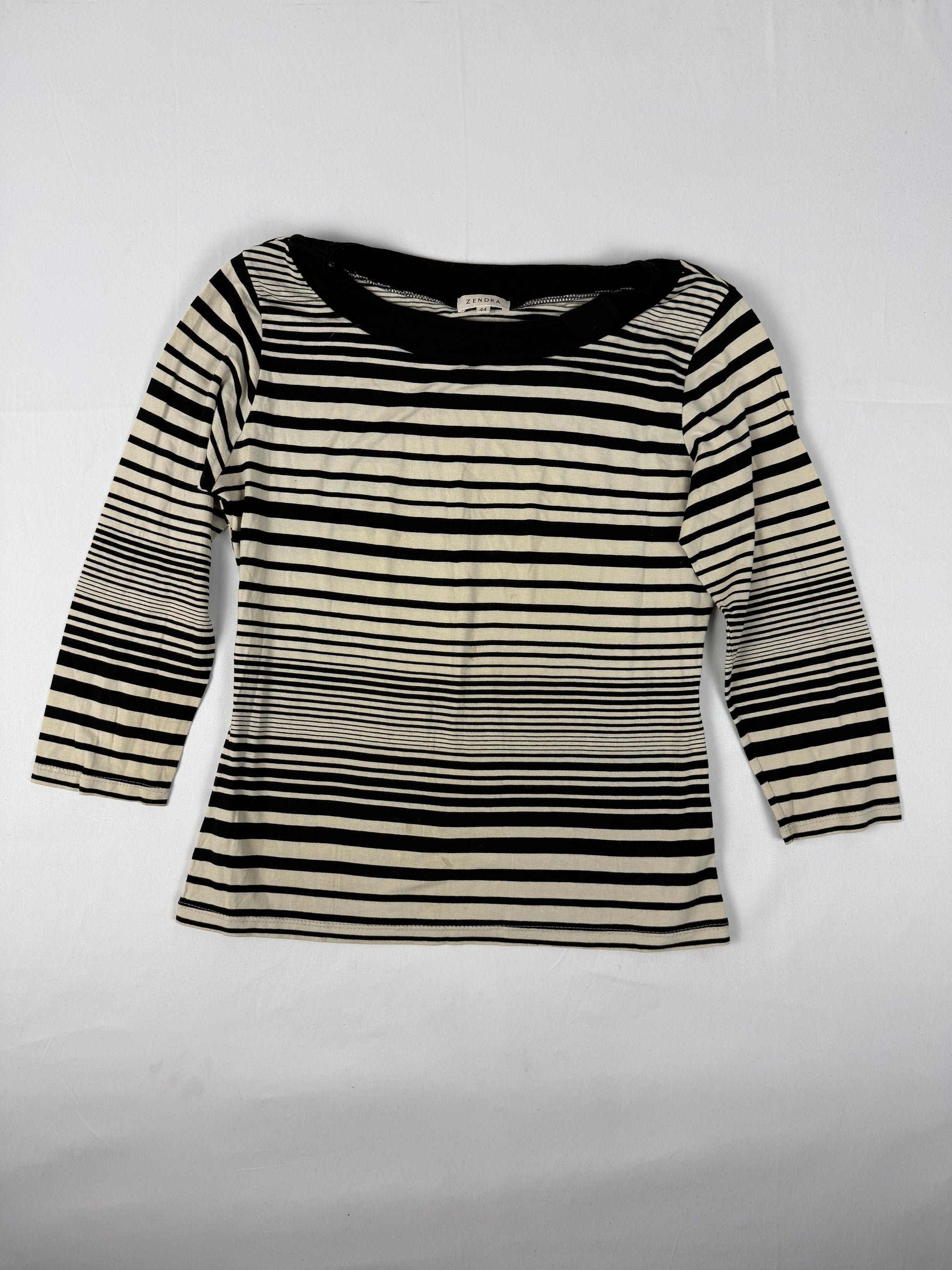 Black striped 3/4 long sleeves top (XXL)