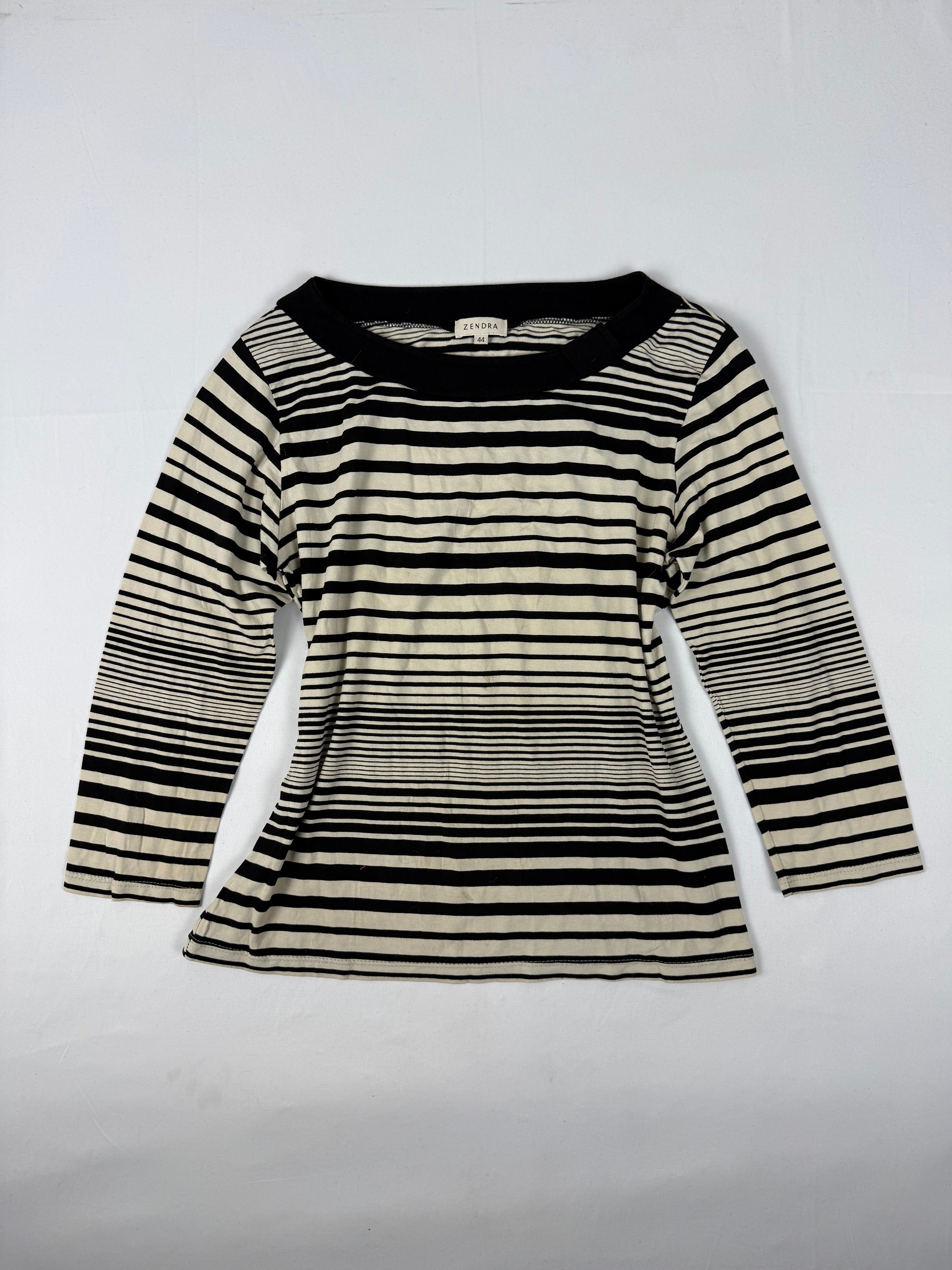 Black striped 3/4 long sleeves top (XXL)