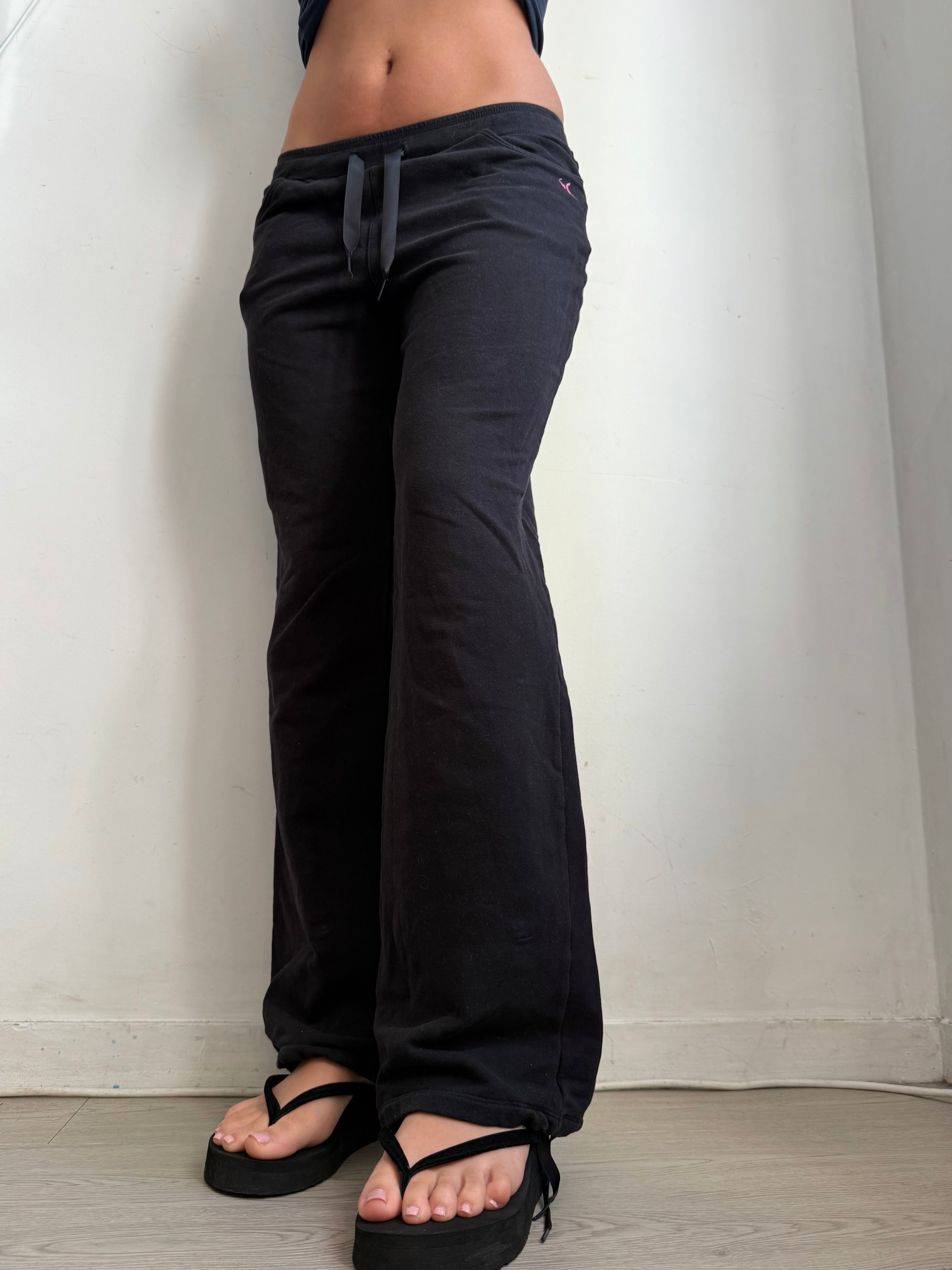 Black low rise cotton baggy pants (M)