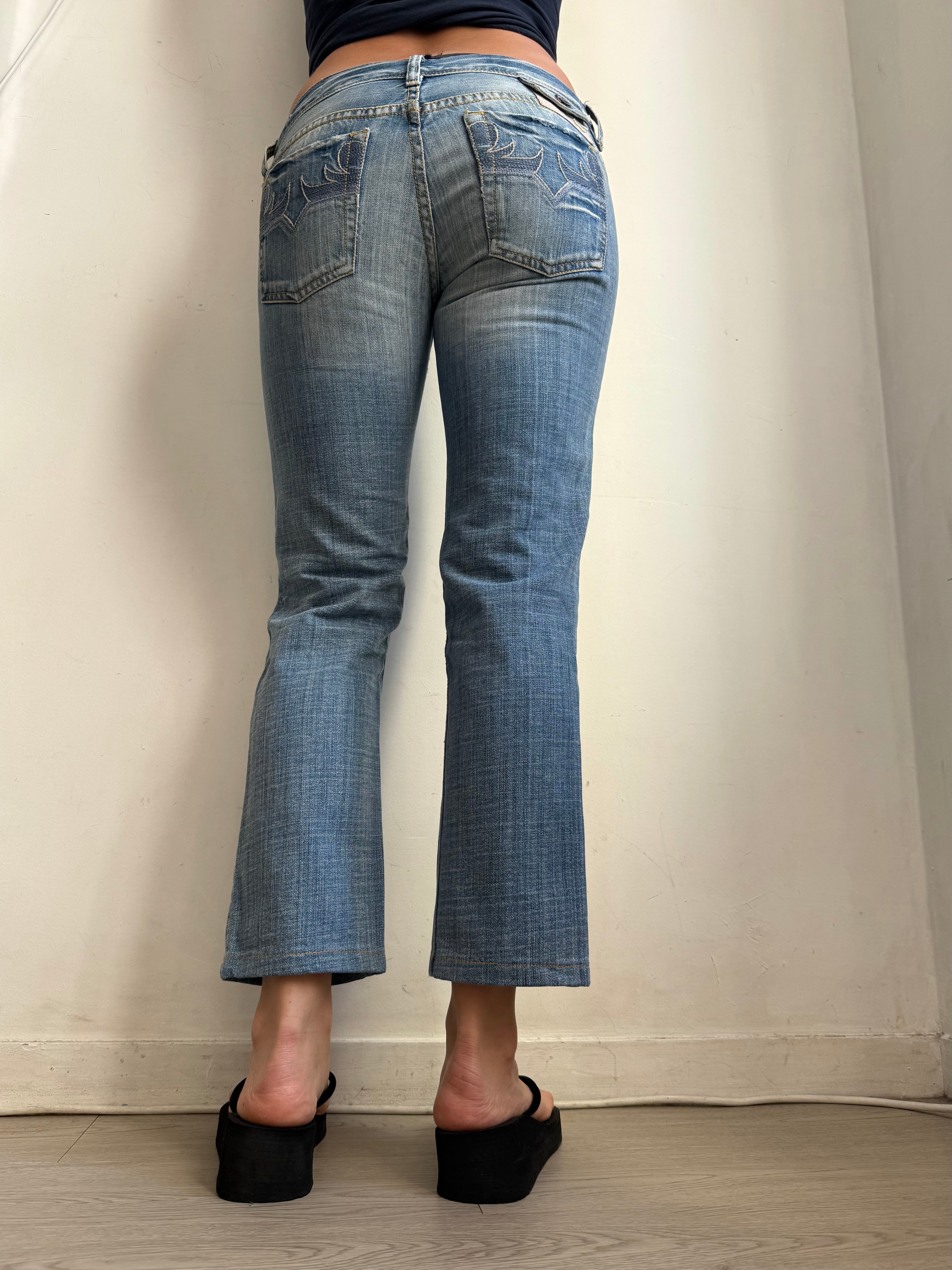 Blue denim low rise straight legs pants (S)