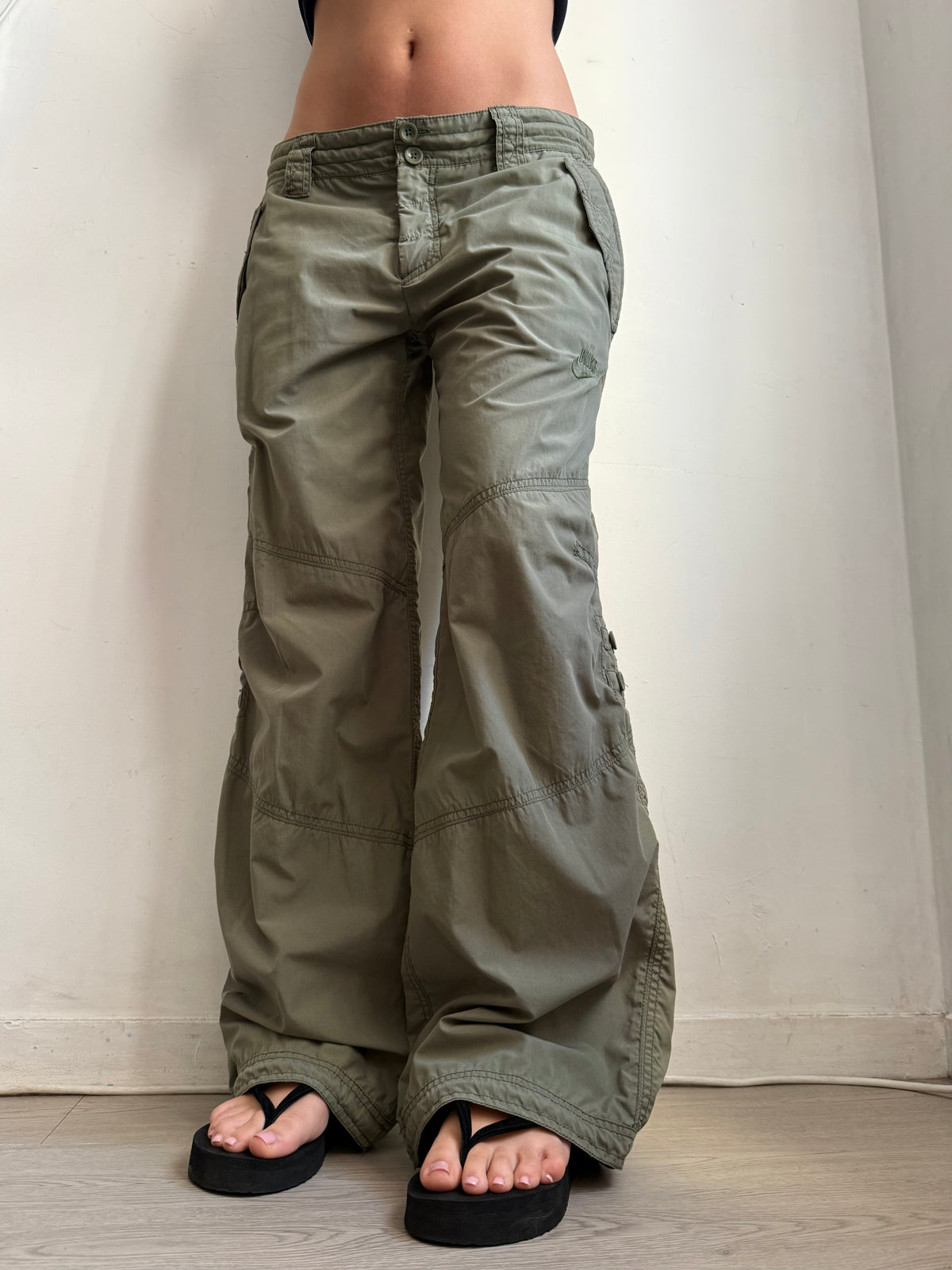 Khaki low rise baggy pants (XL)