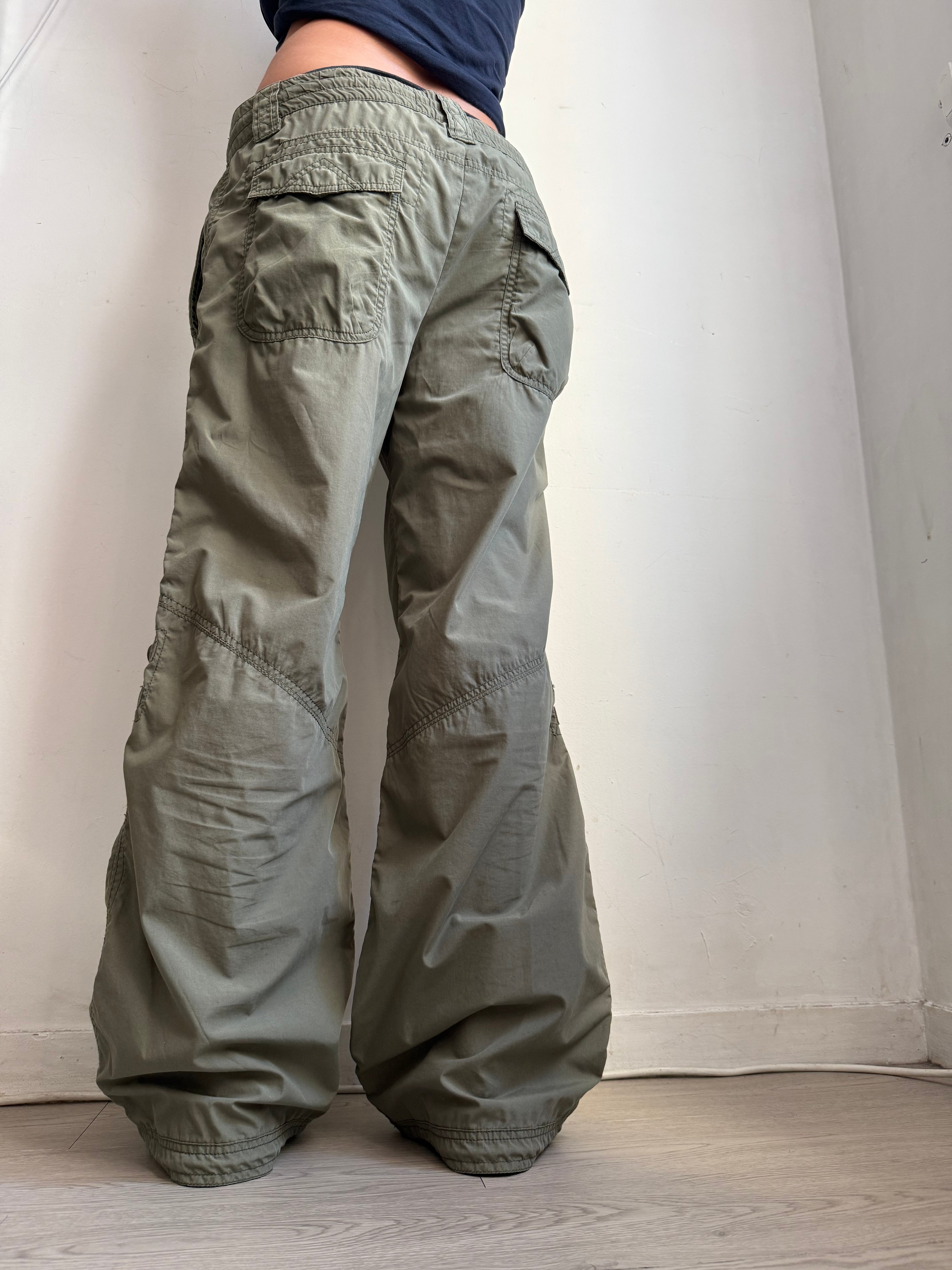 Khaki low rise baggy pants (XL)