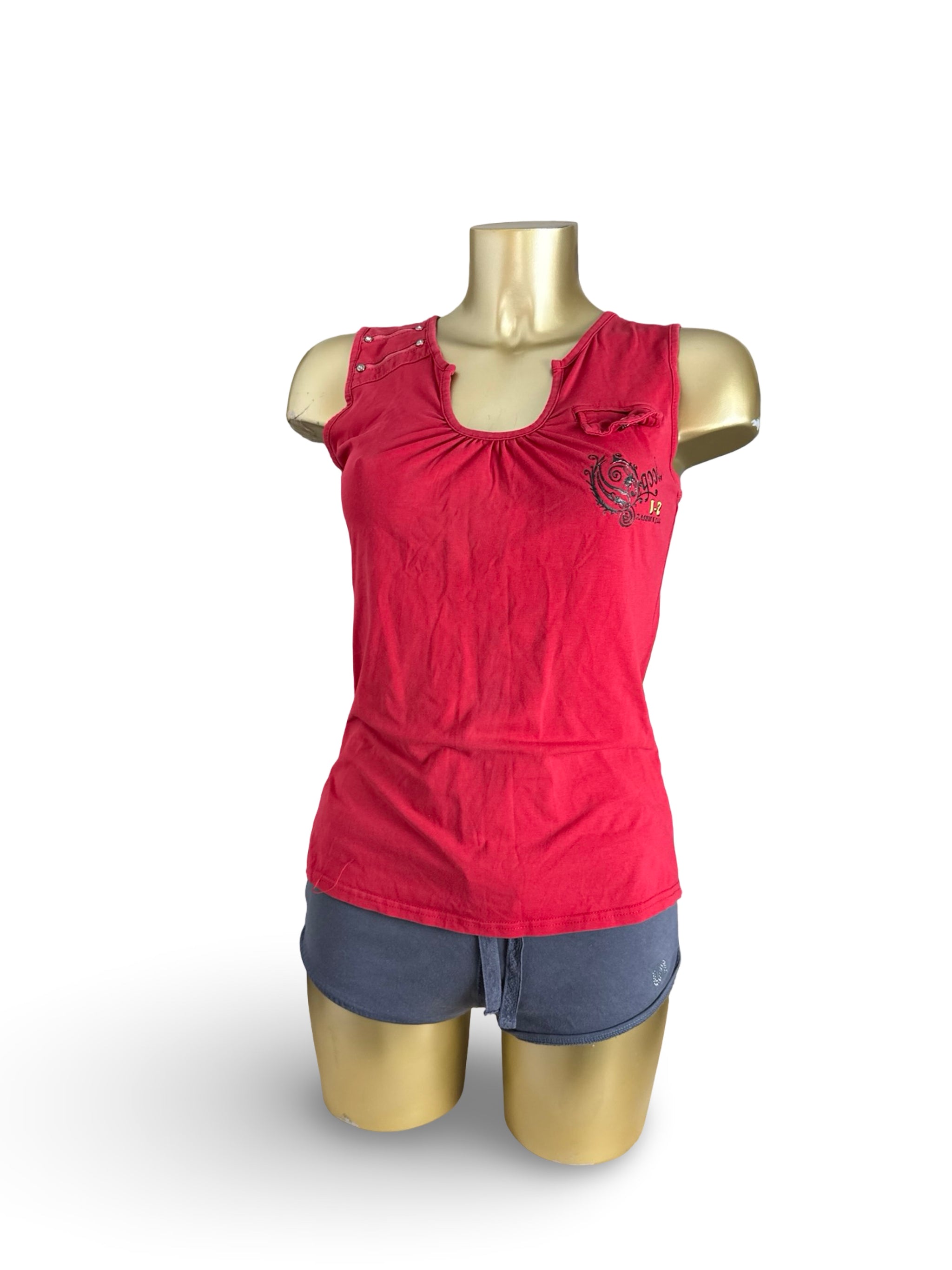 Red cotton graphic top (M/L)