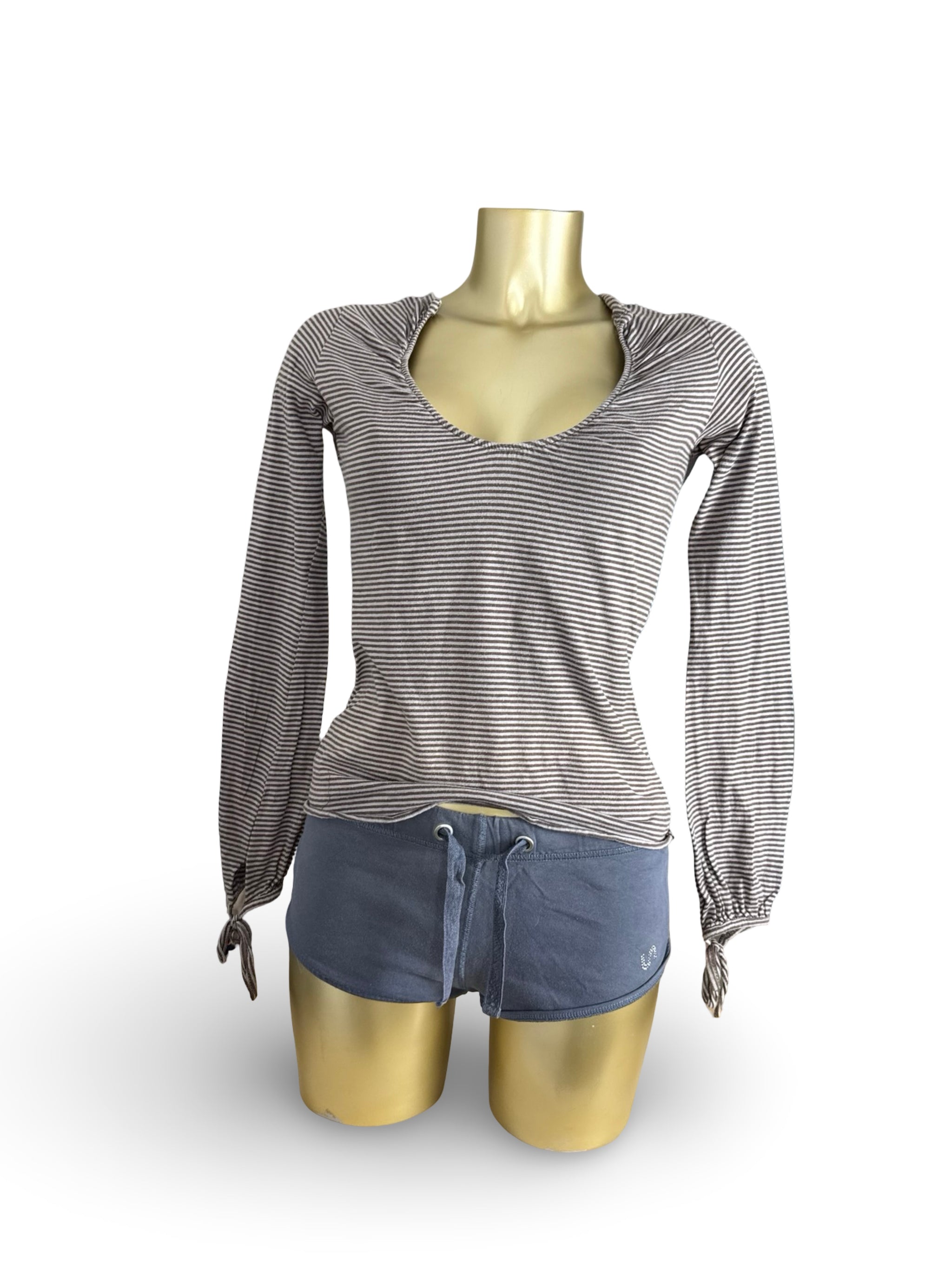 Beige striped cotton long sleeves top (M/L)