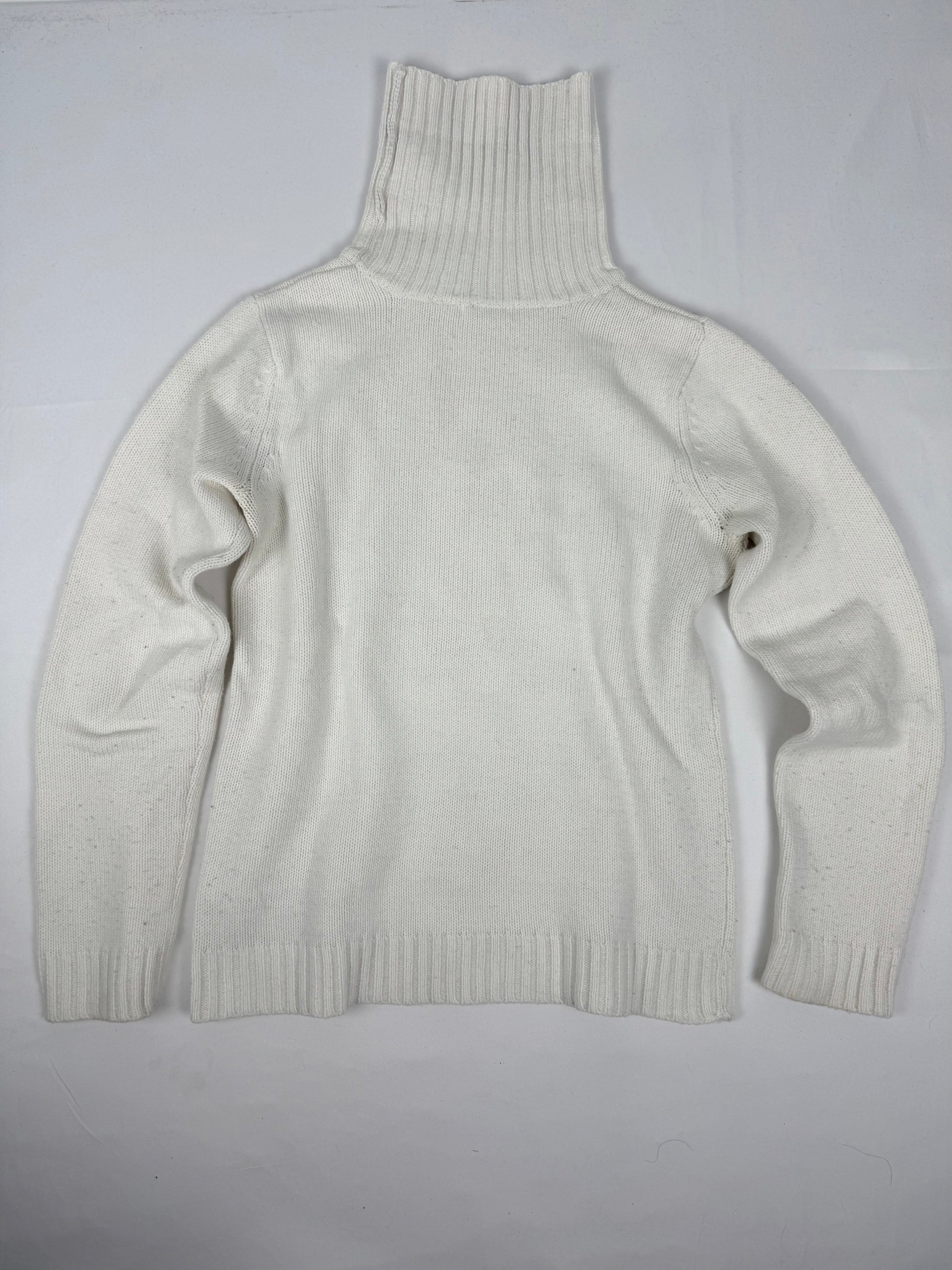 White turtleneck jumper (S/M)