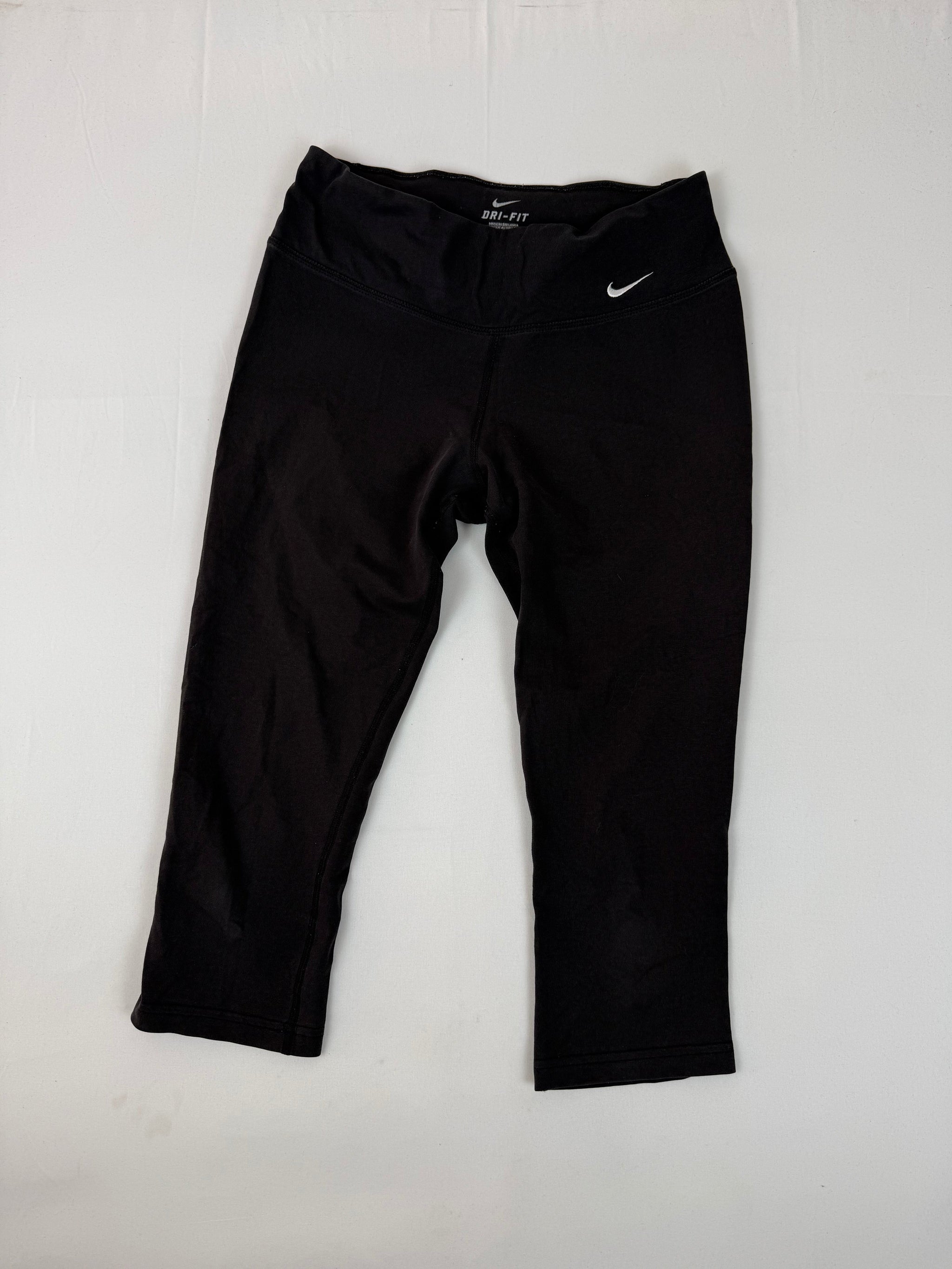 Black stretchy activewear capri pants (XS/S)