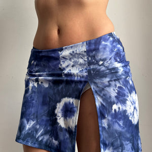 Blue graphic low rise mini skort (S)