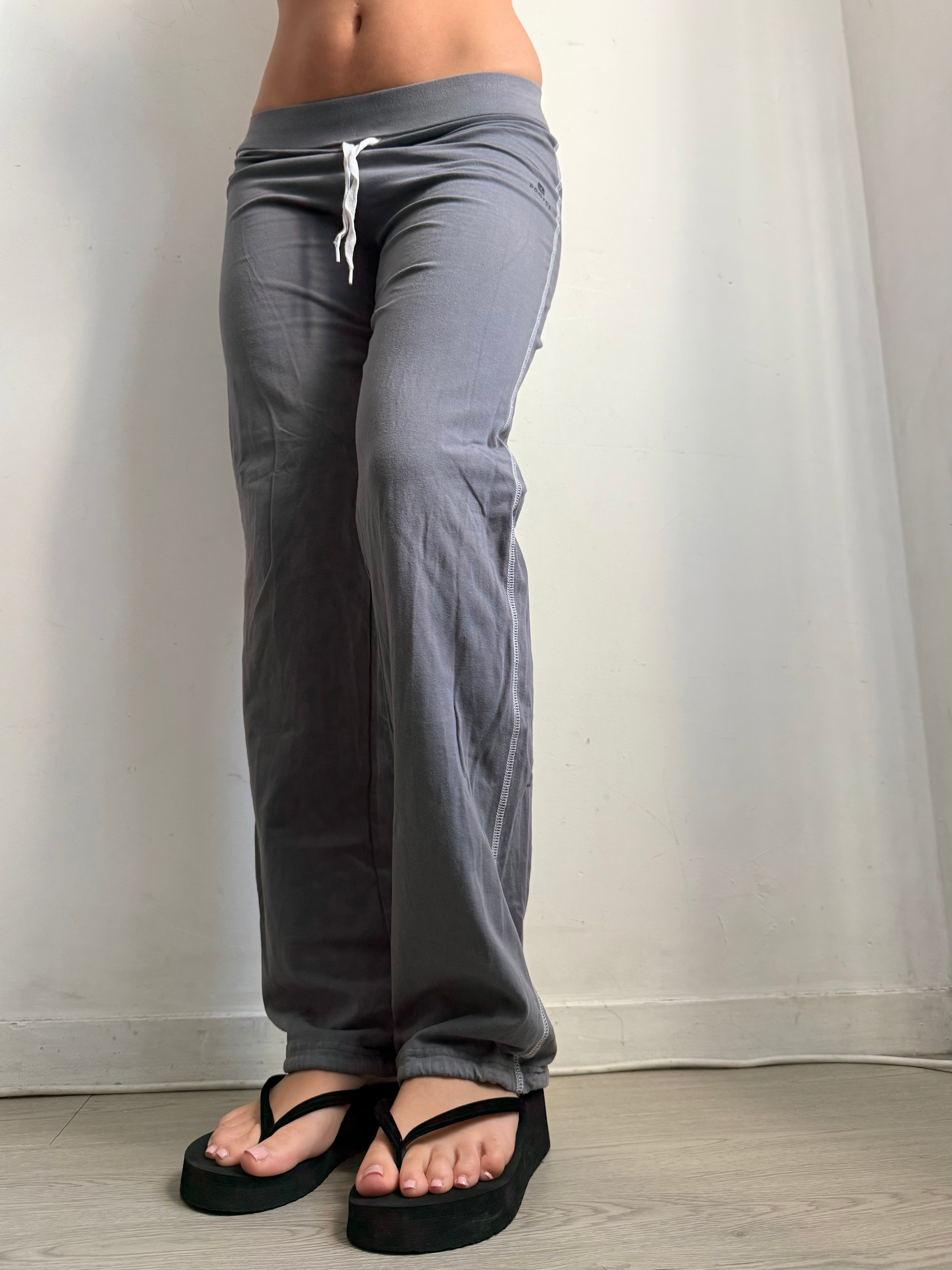Pantalon droit taille basse en jean noir (XS)