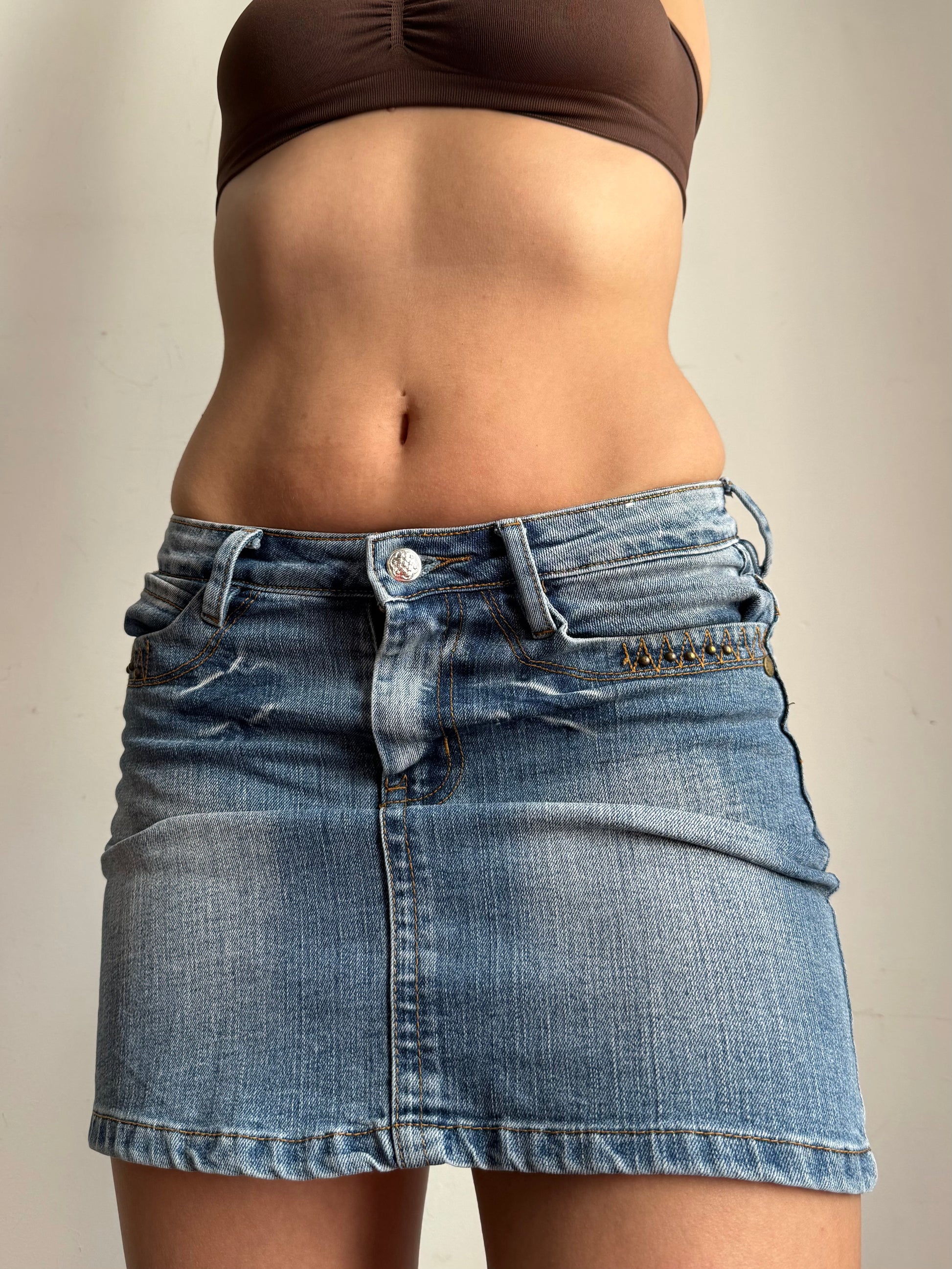 Blue denim low rise mini skirt (S)