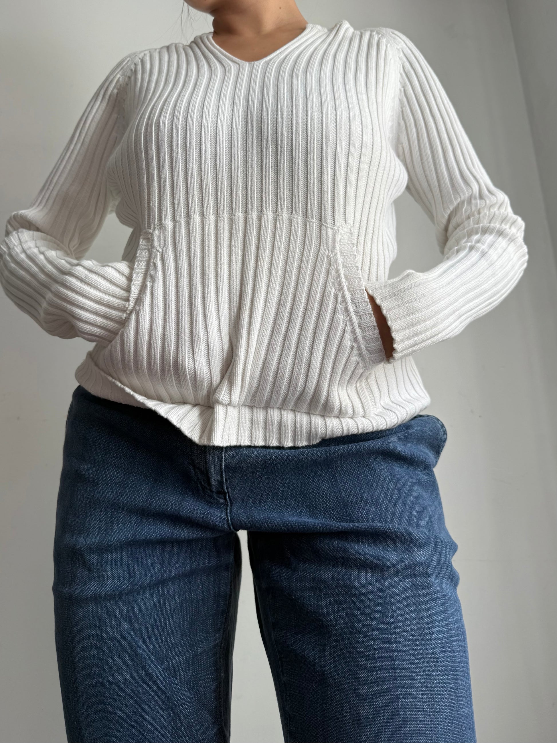 White ribbed hooded jumper (S/M)