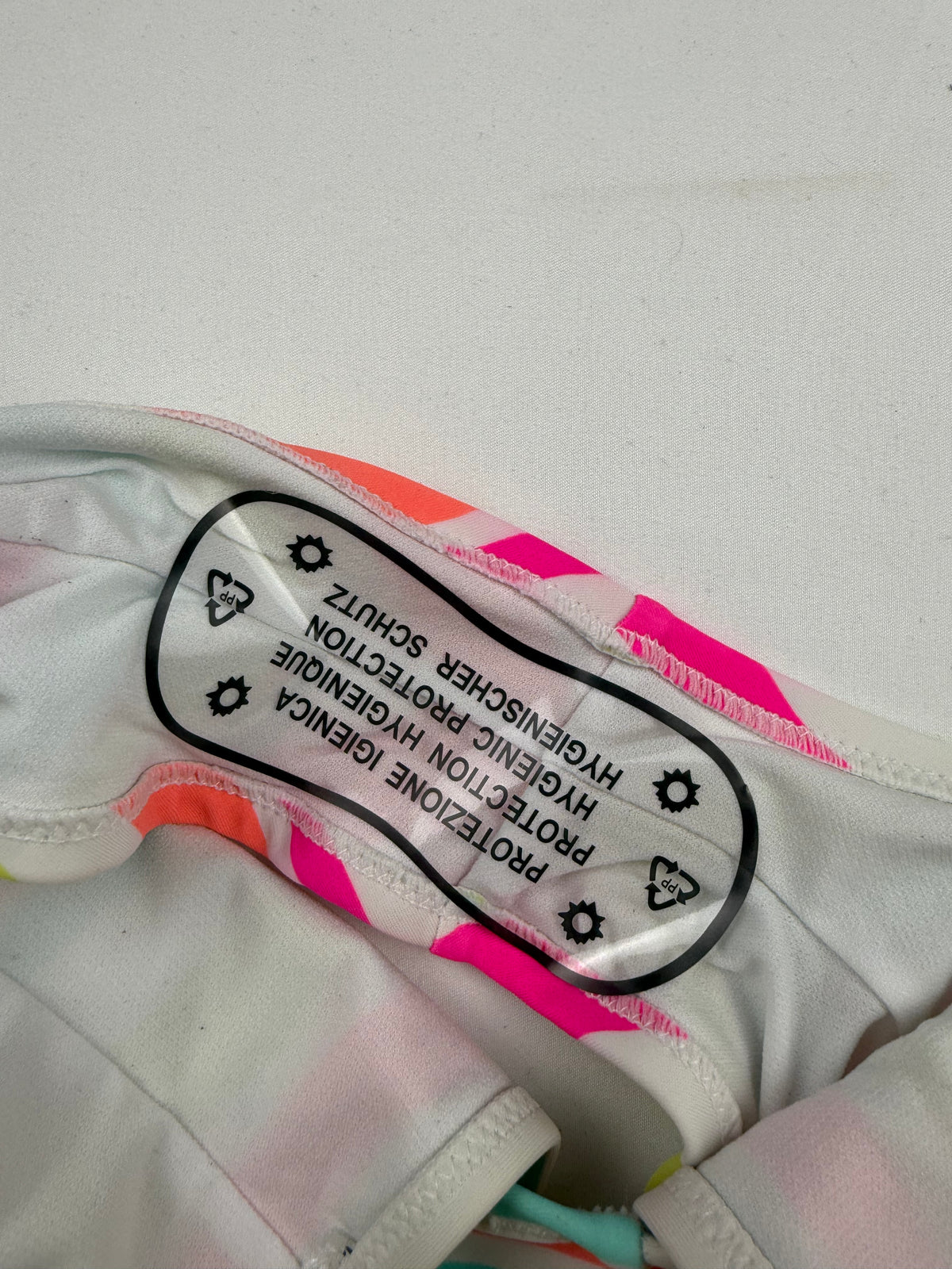Ensemble bikini shorty à rayures multicolores (S)