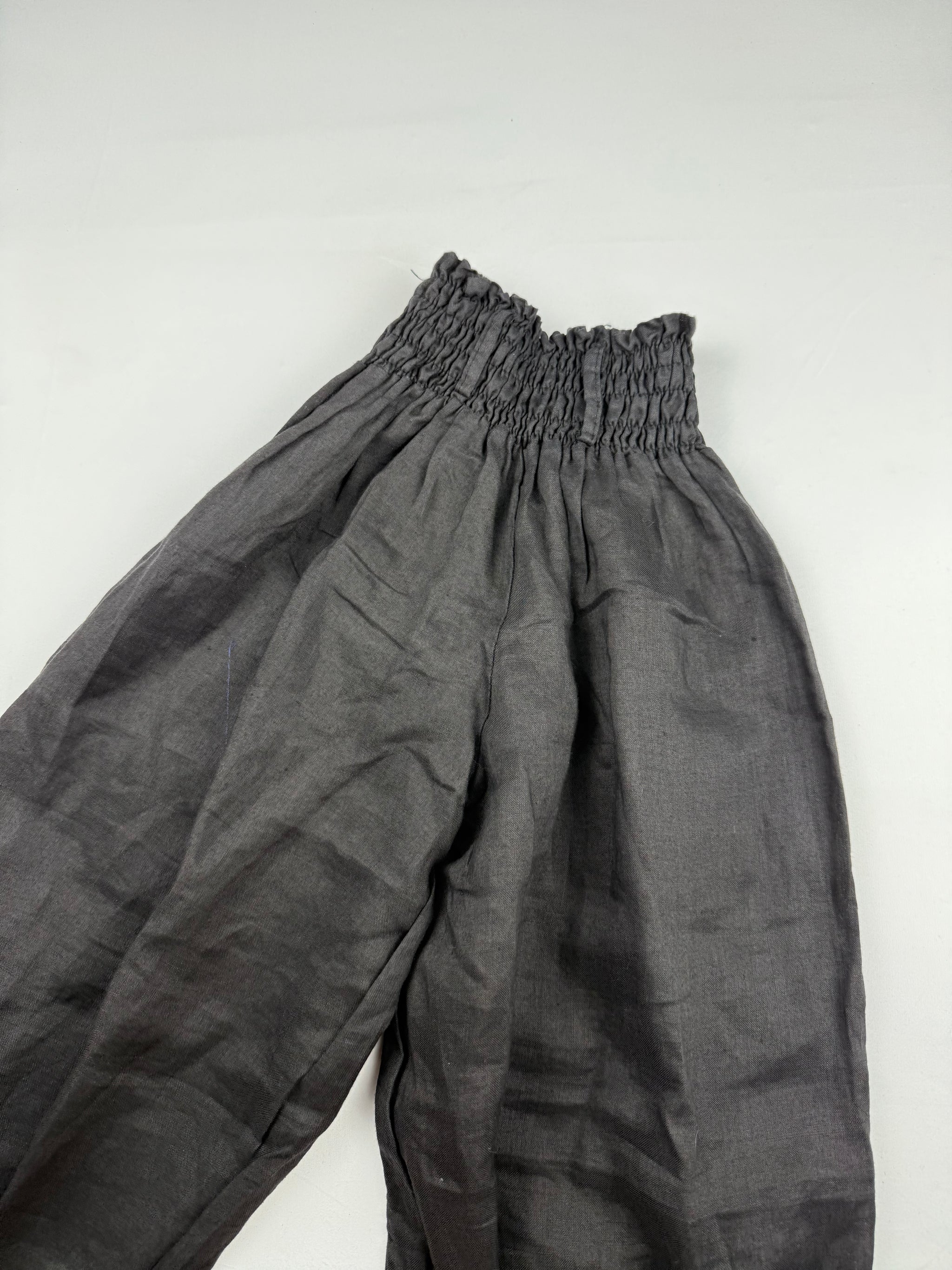 Black 100% linen capri pants (S)