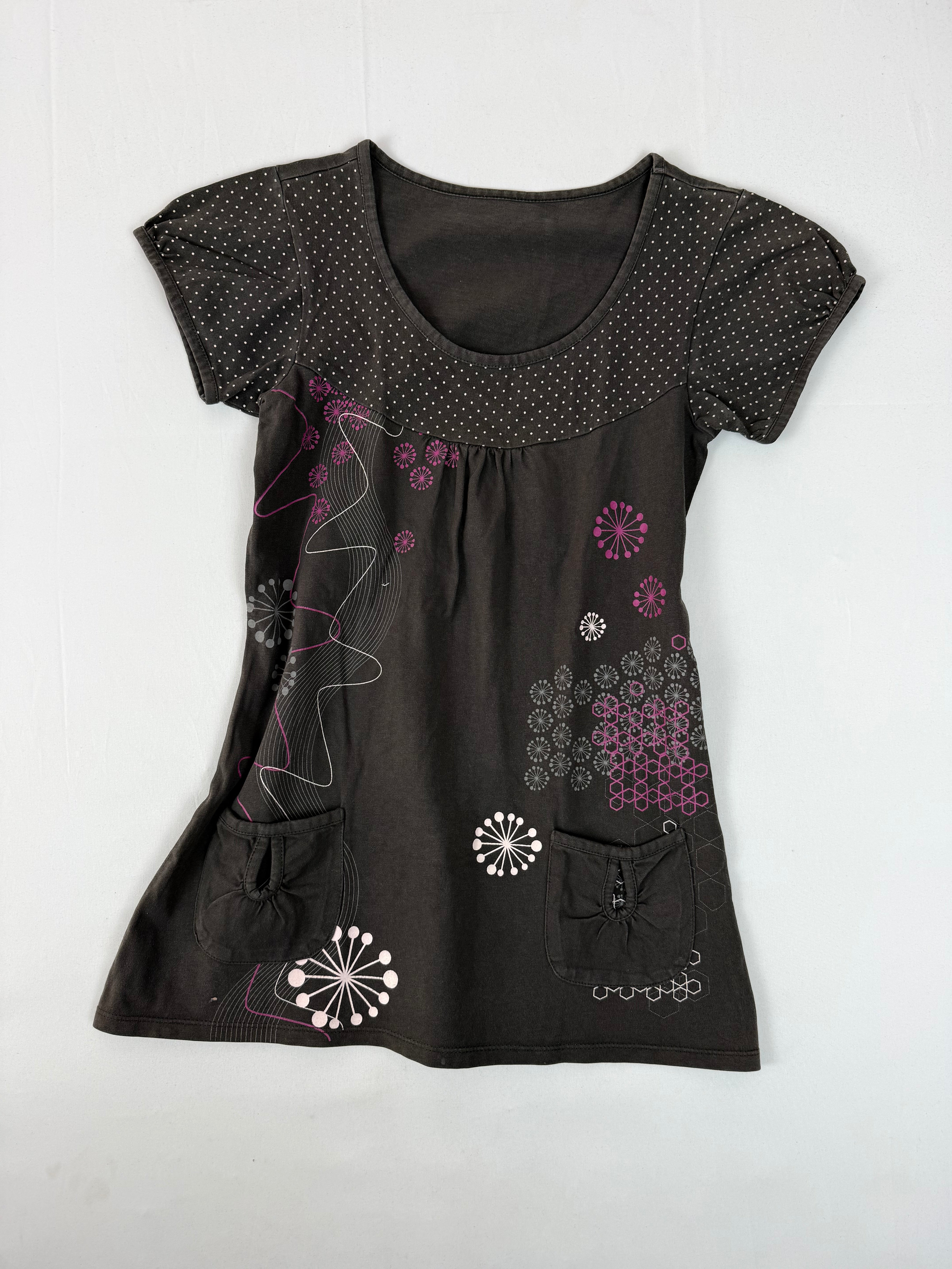 Brown 100% cotton graphic tee (S/M)