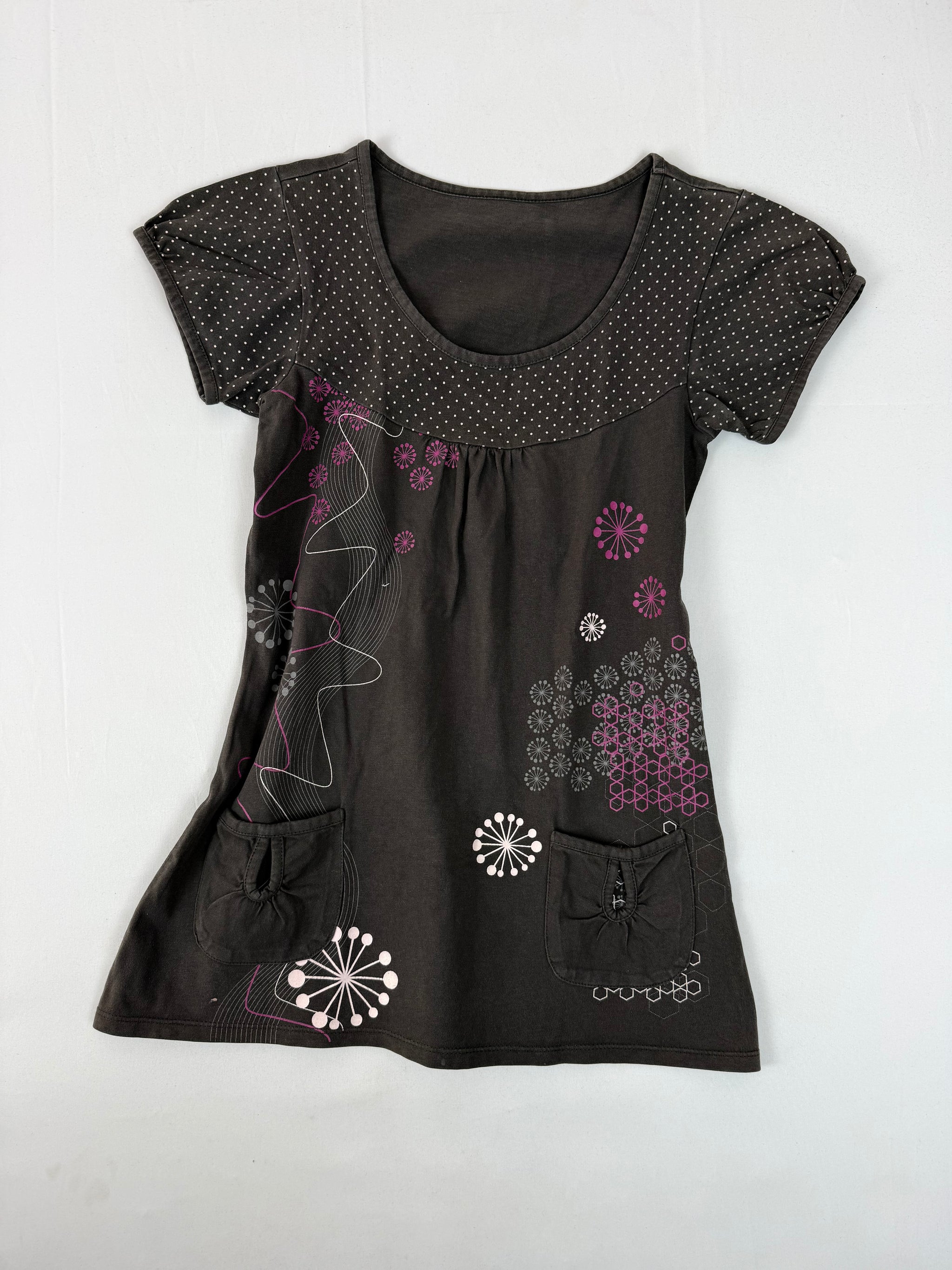 Brown 100% cotton graphic tee (S/M)