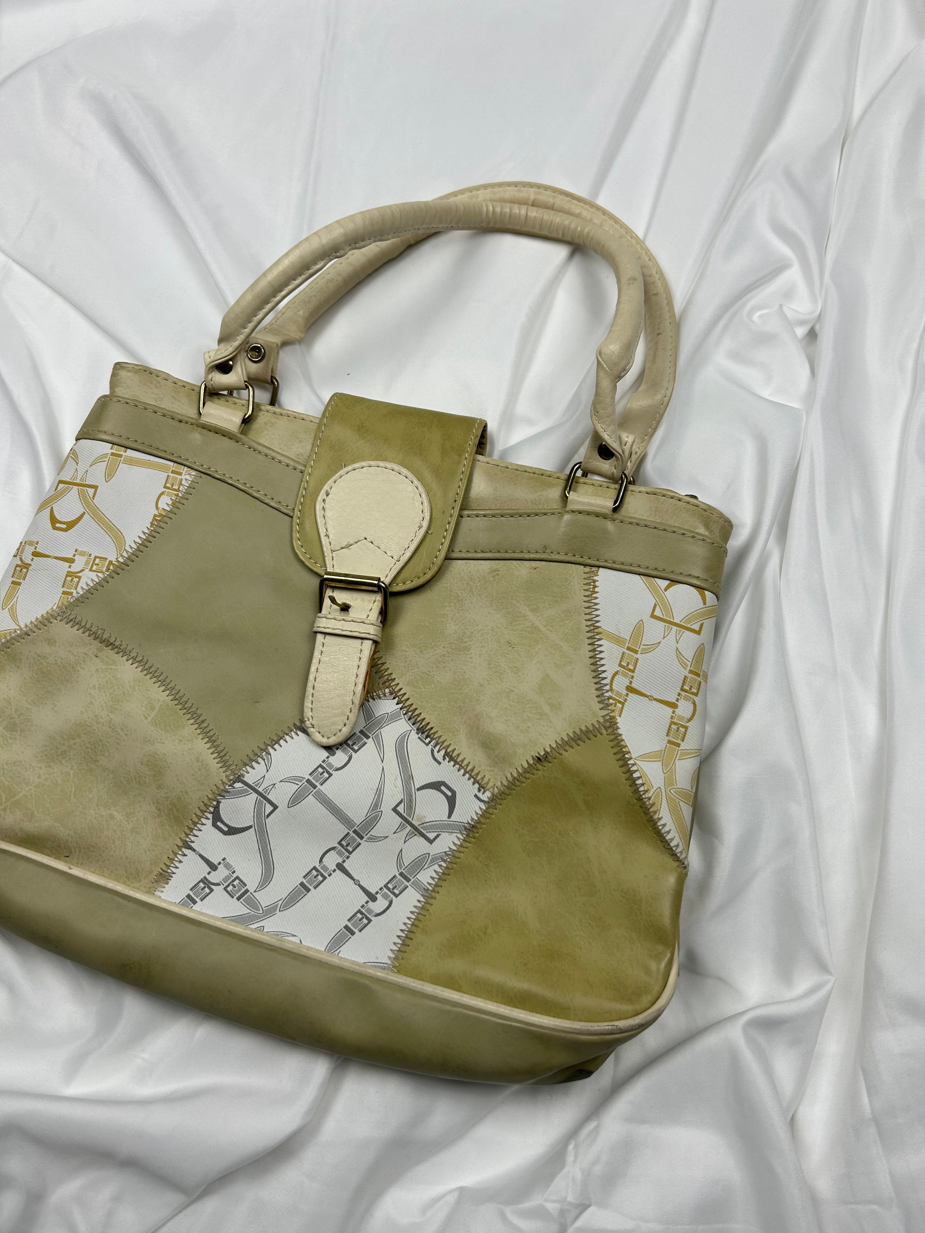 Cream buckle belt handbag (30x21cm)