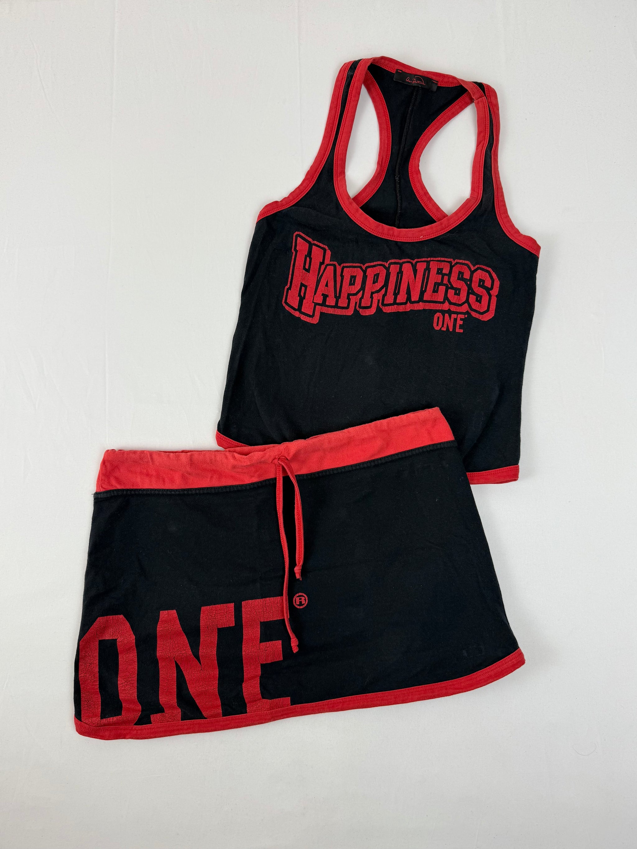 Black & red activewear mini skirt + top set (M)