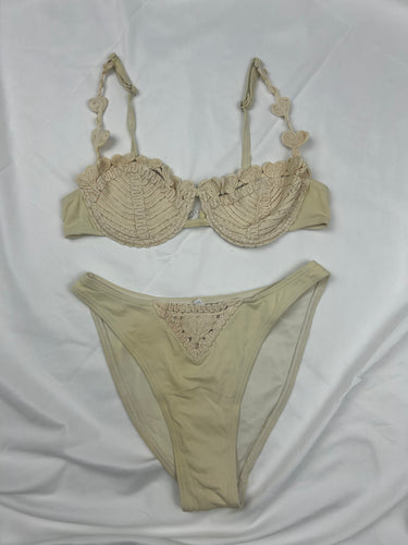Cream crochet low rise bikini set (S)