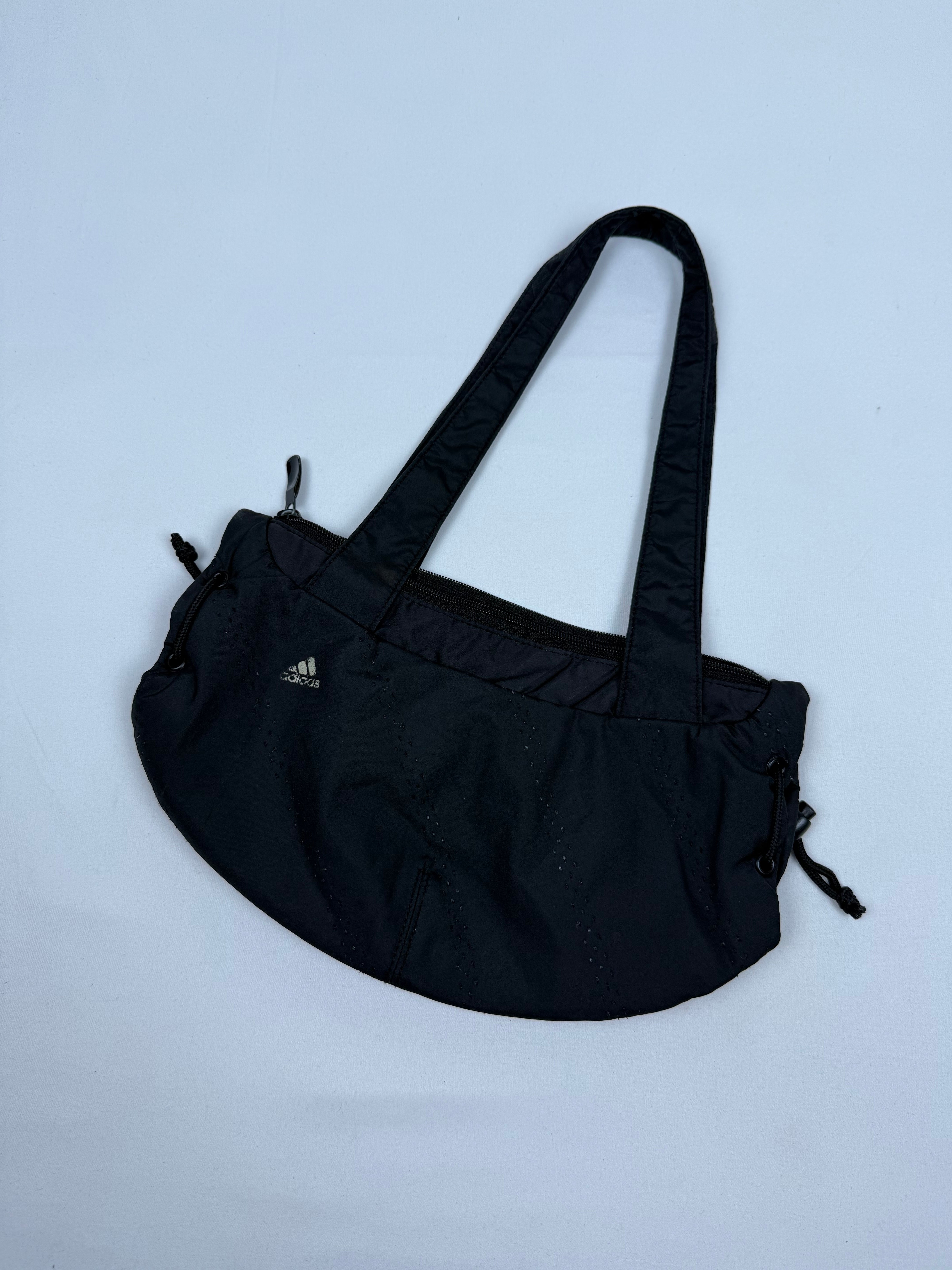 Black activewear logo shoulder bag (29x15cm)