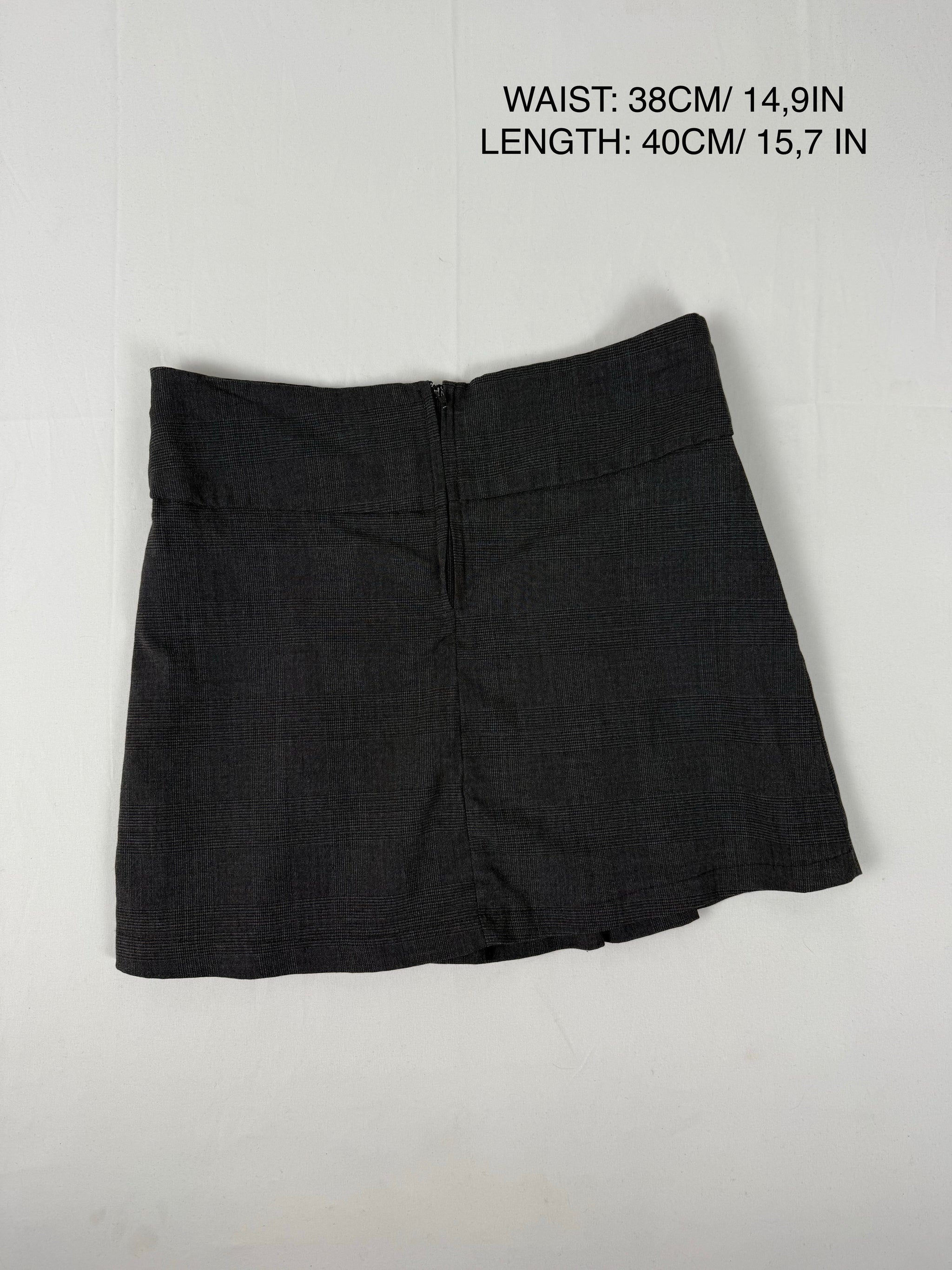 Grey check print pleated mini skirt (M)