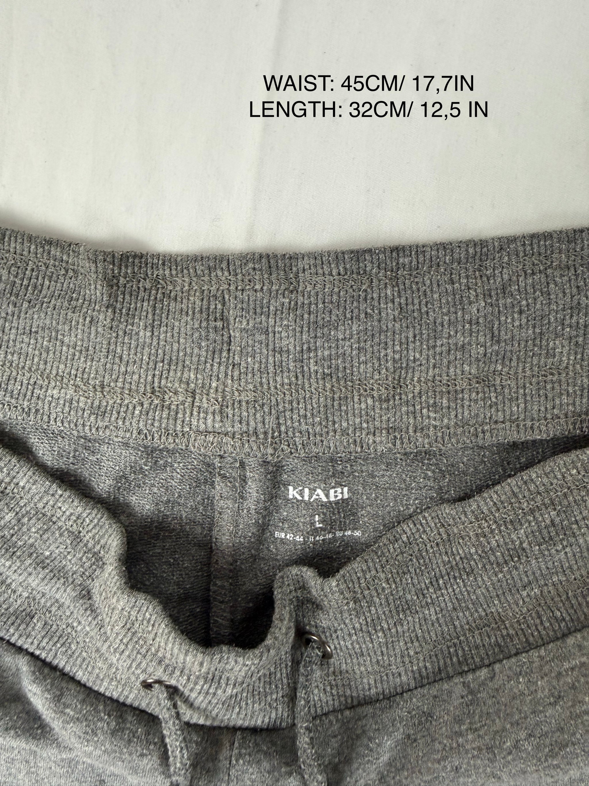 Grey cotton low rise activewear mini short (XL)