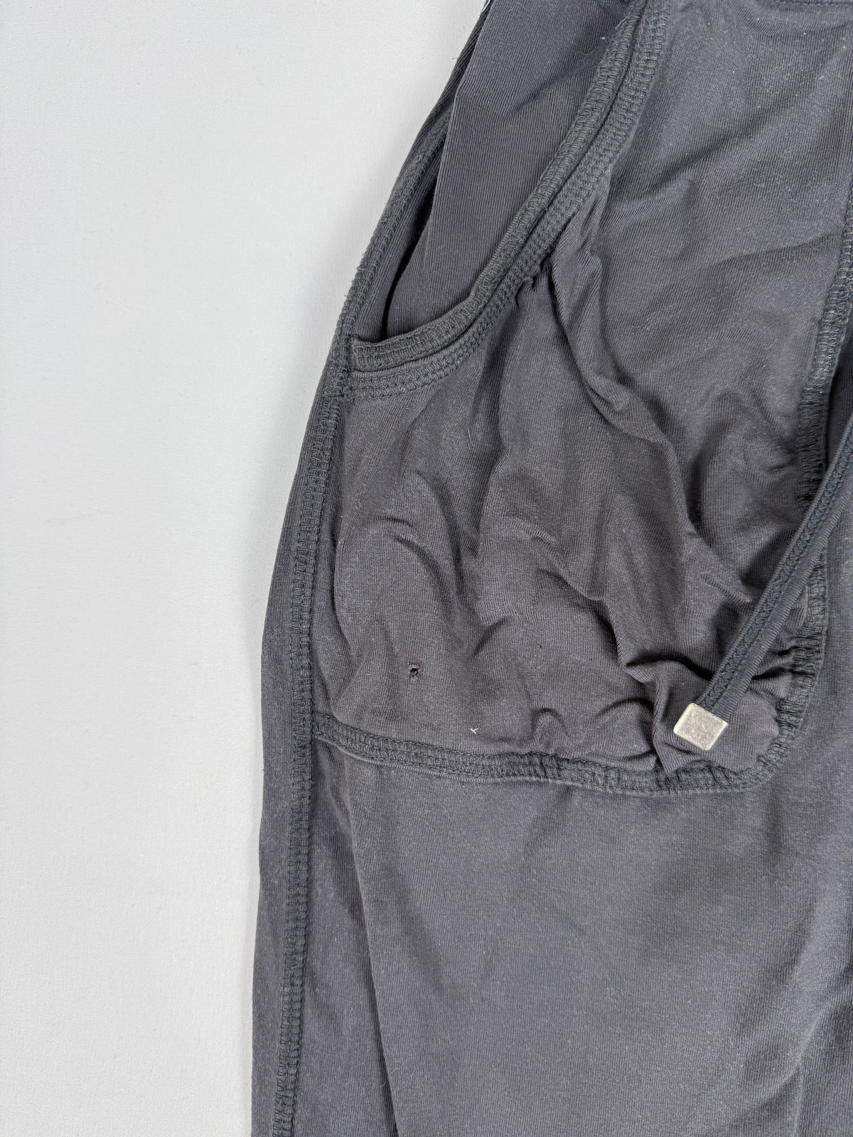 Navy stretchy low rise capri pants (S)