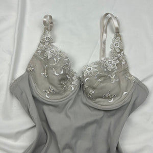 White lace bodysuit top (M)