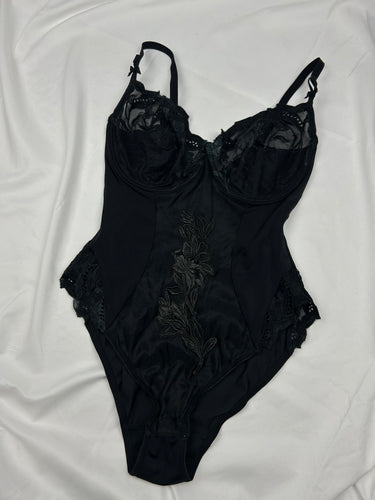 Black lace bodysuit top (M/L)