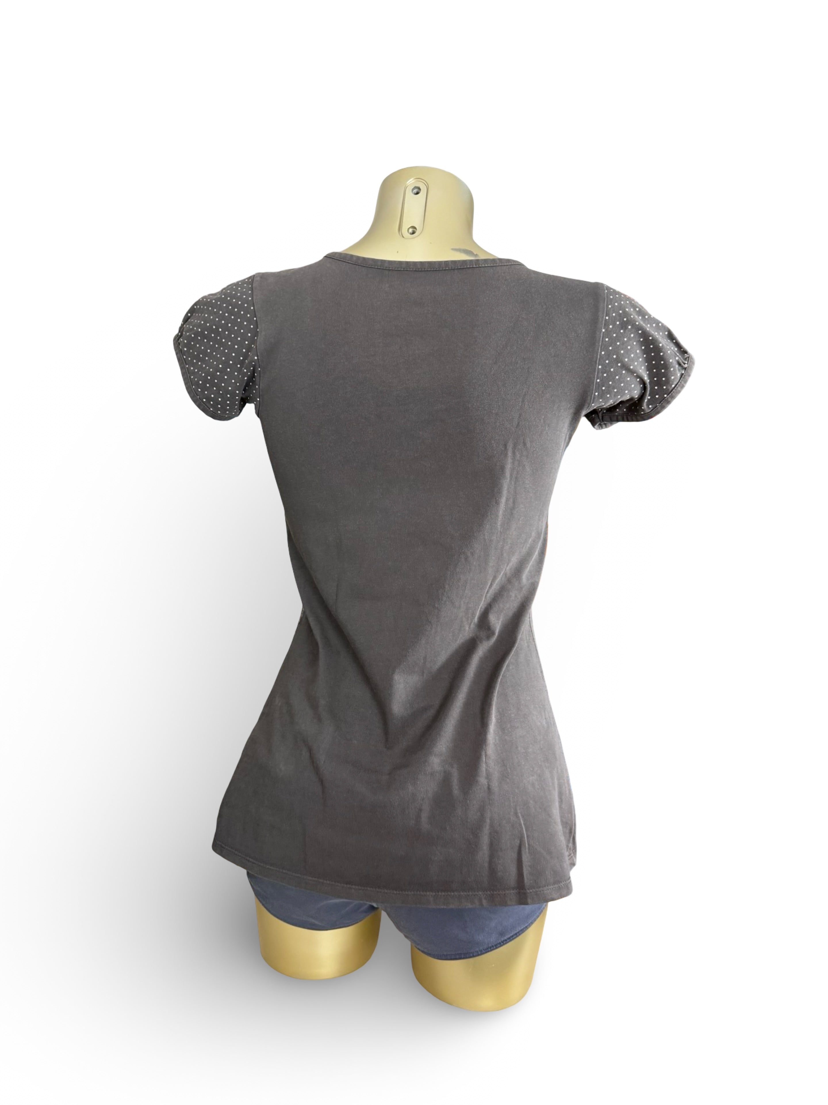 Brown 100% cotton graphic tee (S/M)