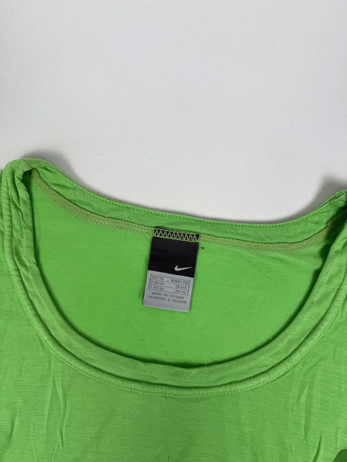 Green activewear tie up tee (XS)