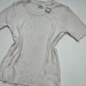 White stretchy buckle knitted tee (M/L)