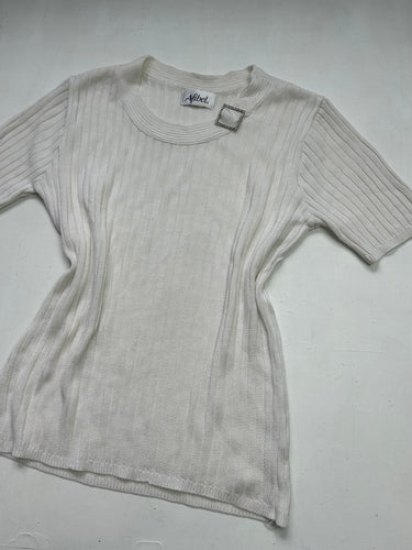 White stretchy buckle knitted tee (M/L)
