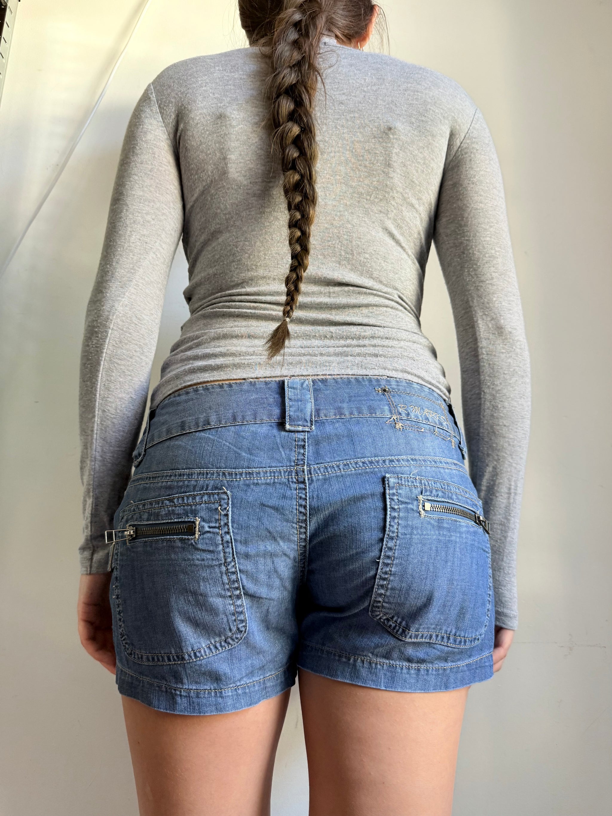 Grey cotton tight fit long sleeves top (S)