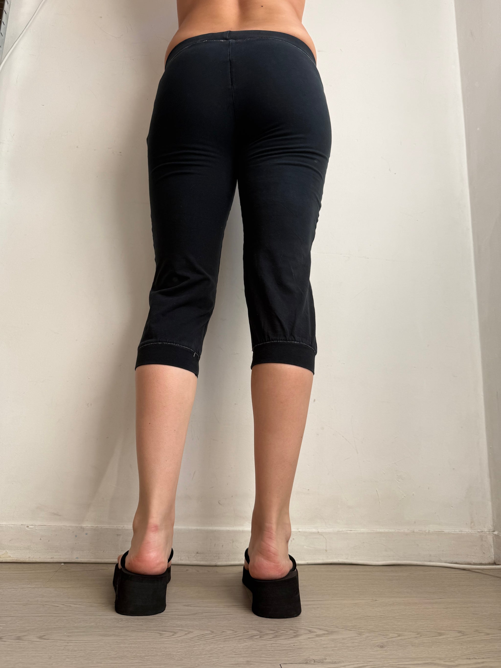 Black cotton joggers capri pants (XS)