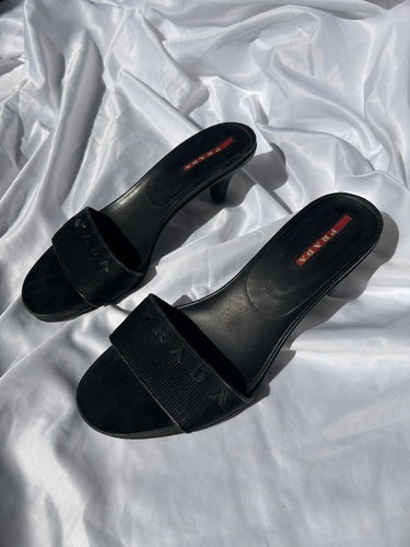 Black logo kitten heels mules (36.5)