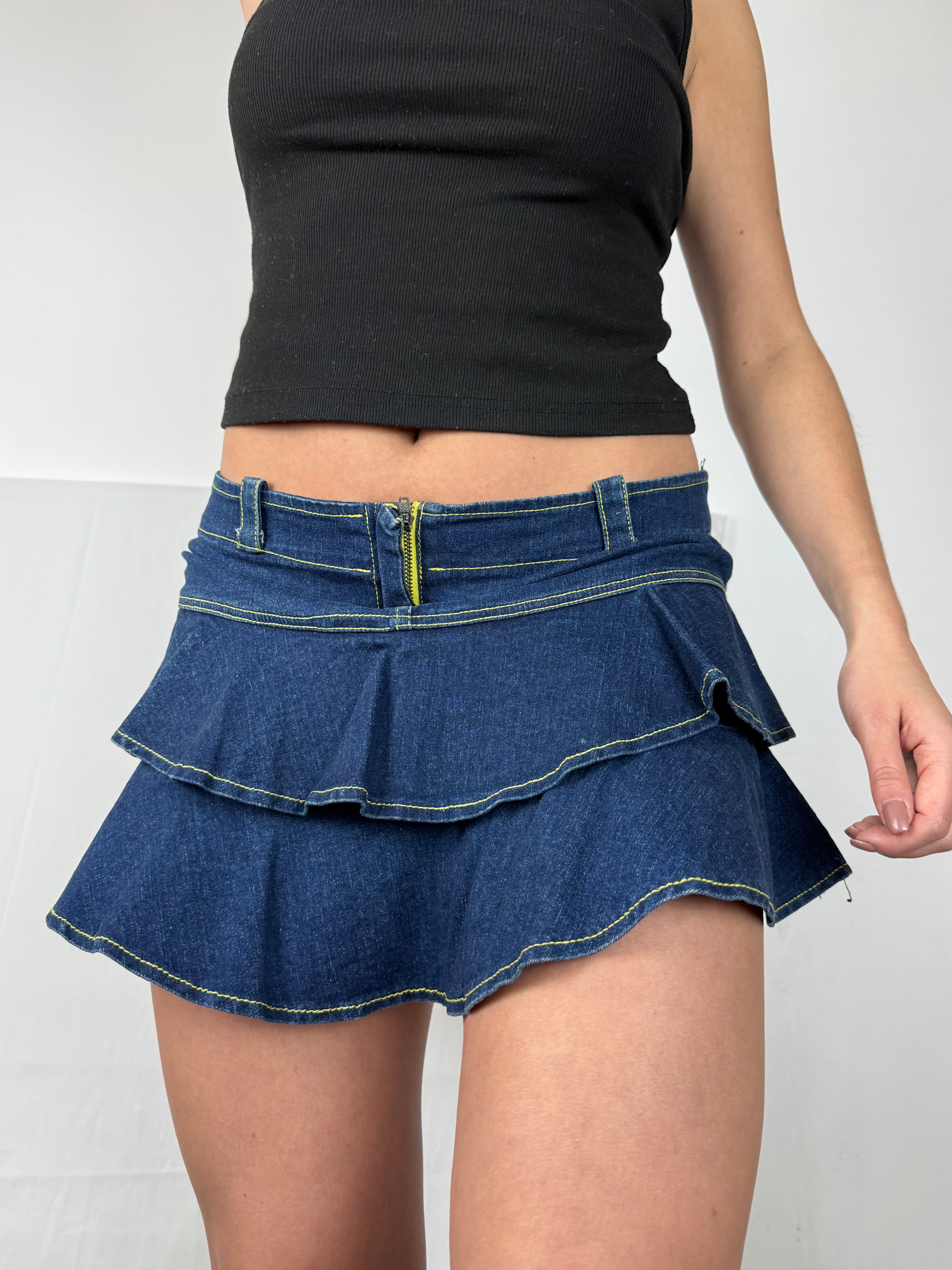 Navy denim pleated mini skirt (M)