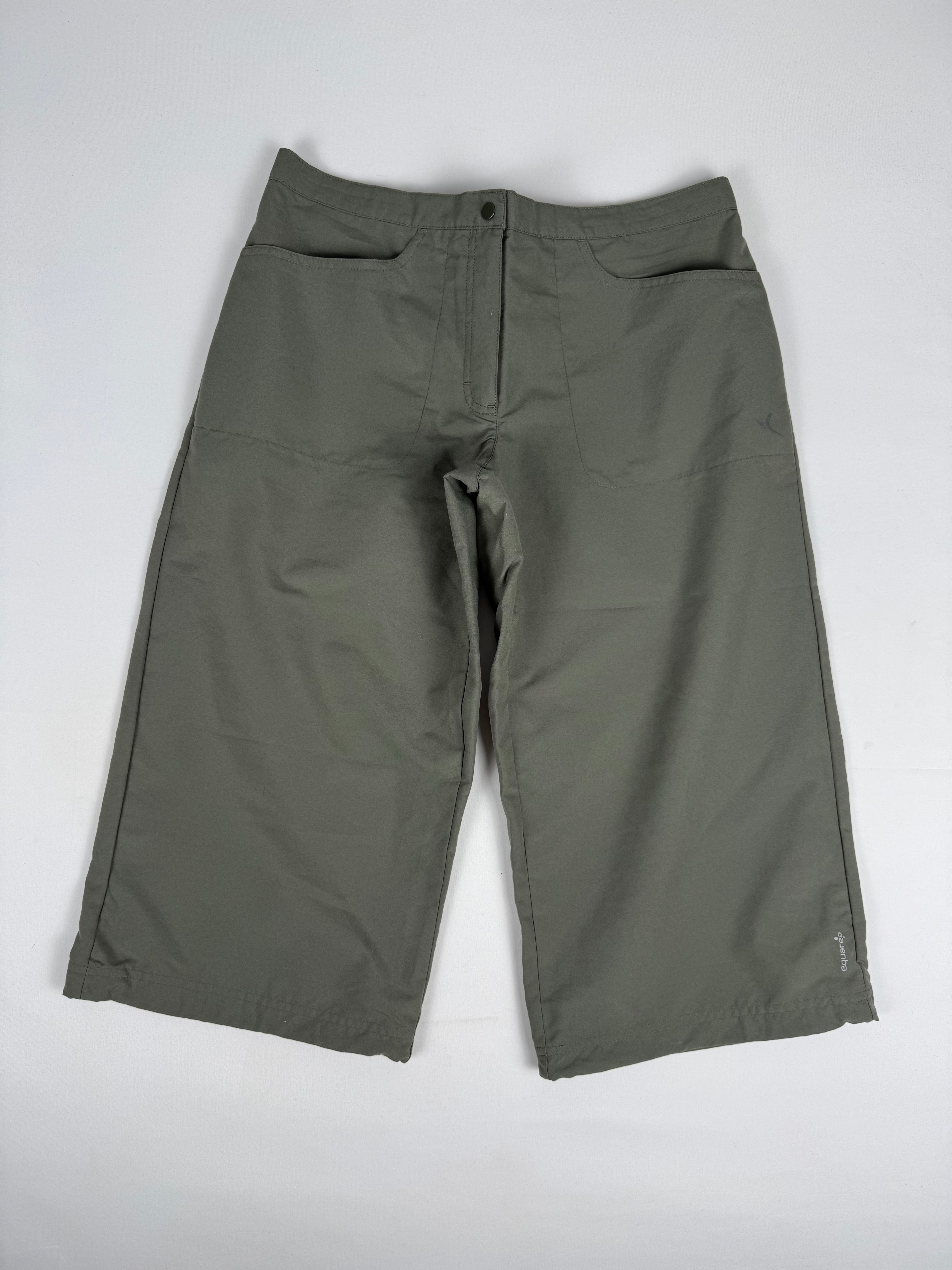 Khaki low rise baggy capri pants (L)