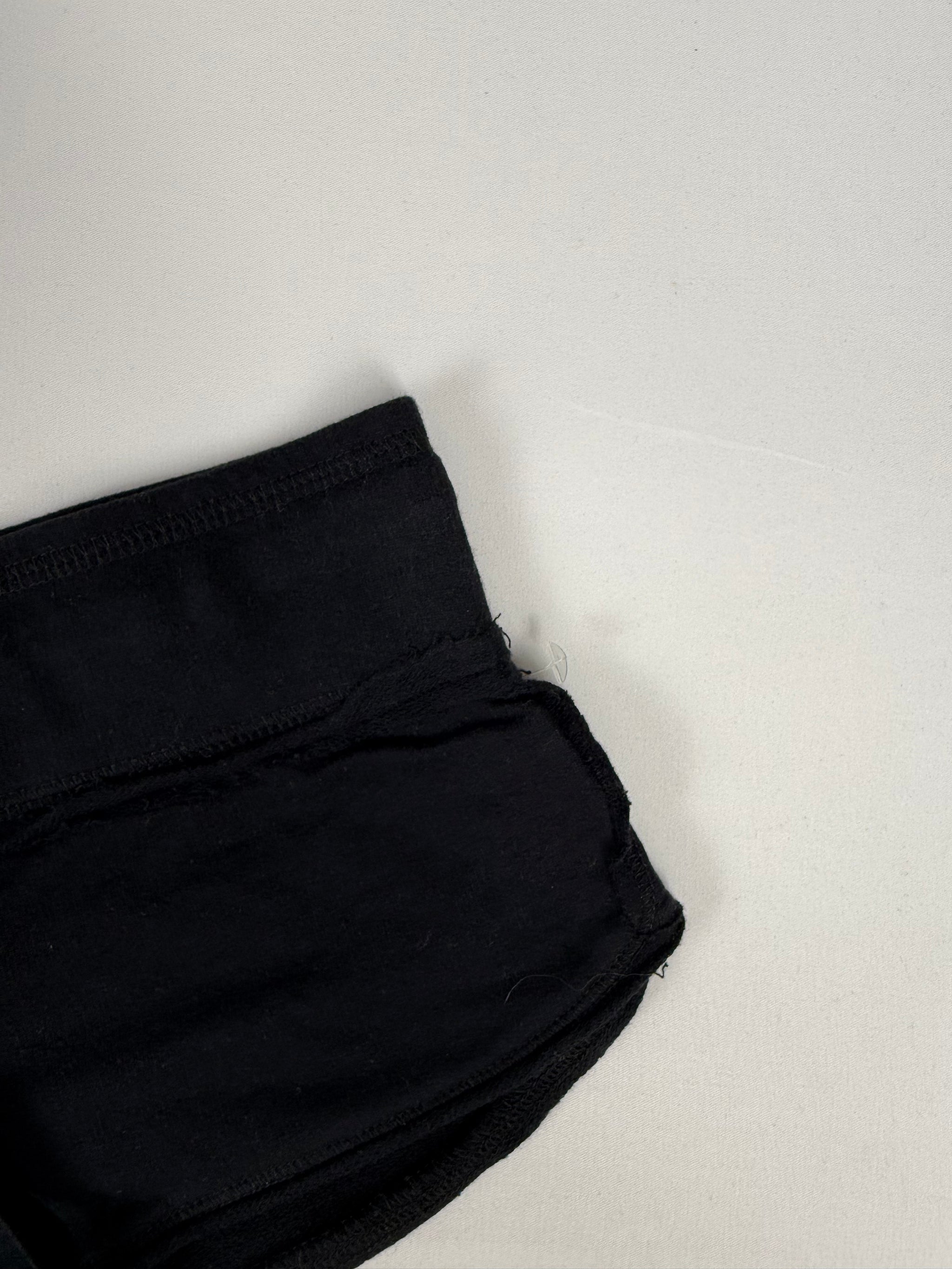 Black cotton low rise mini short (S)