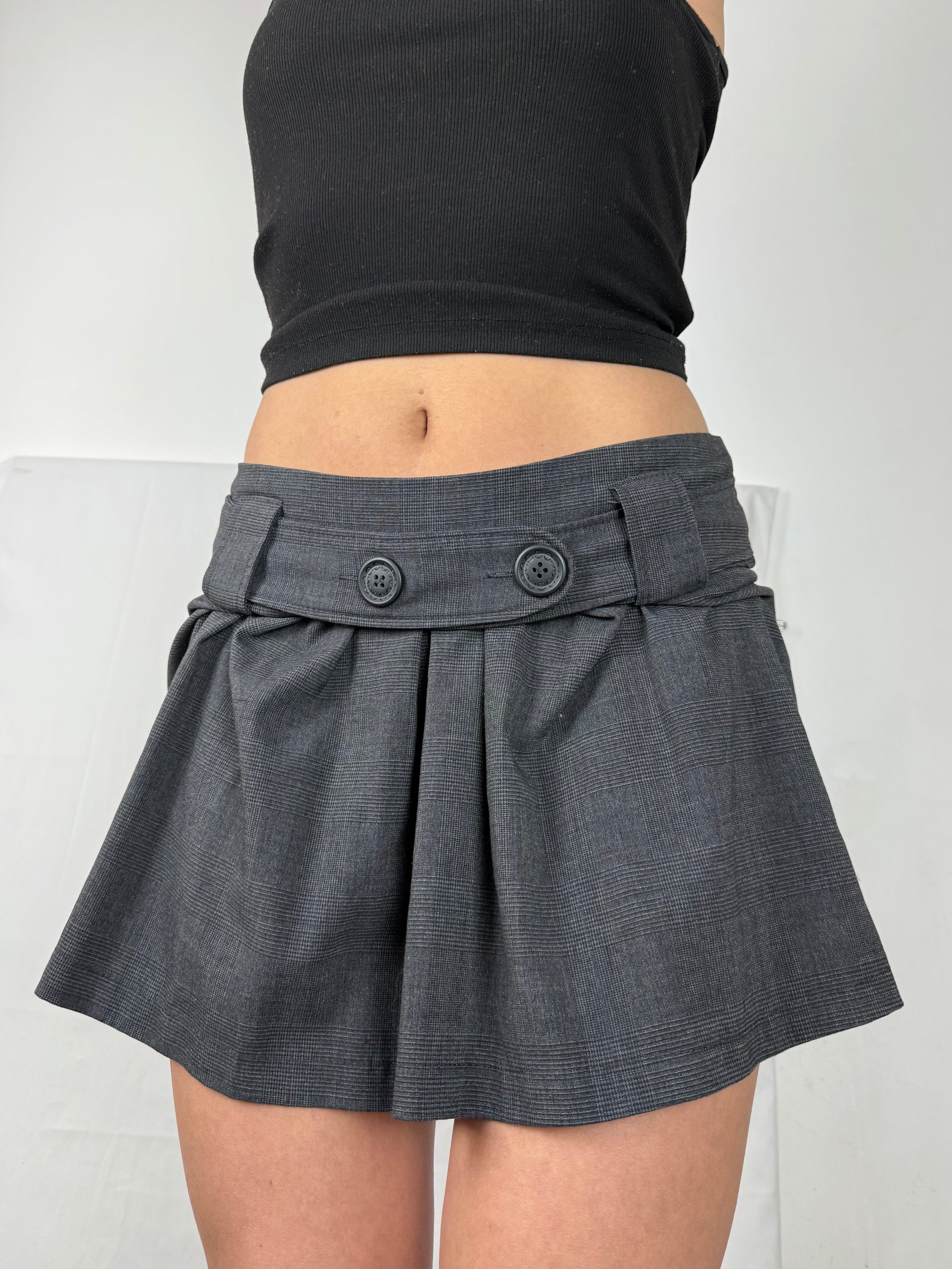 Grey check print pleated mini skirt (M)