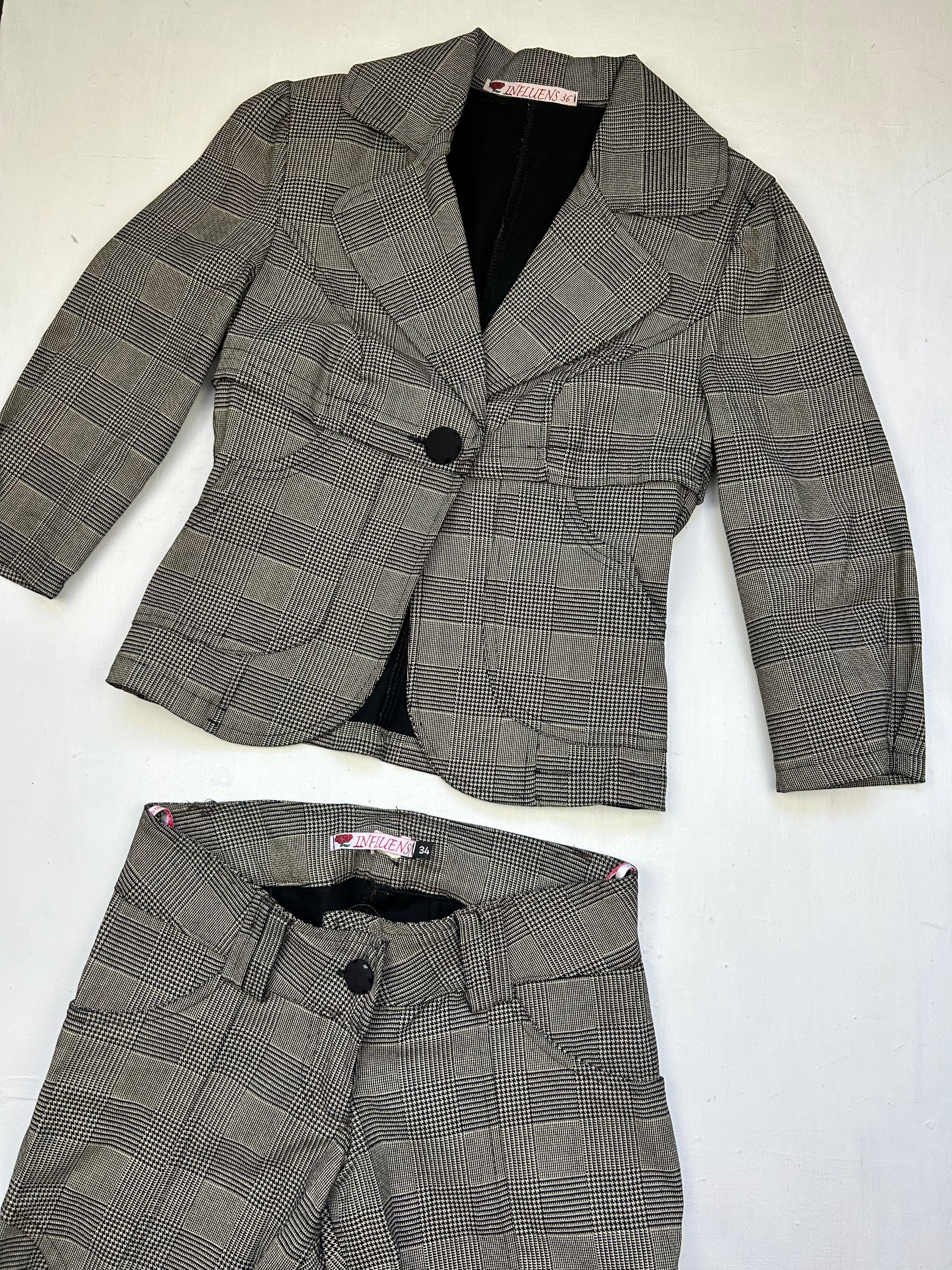 Beige office blazer + low rise capri pants set (XS)